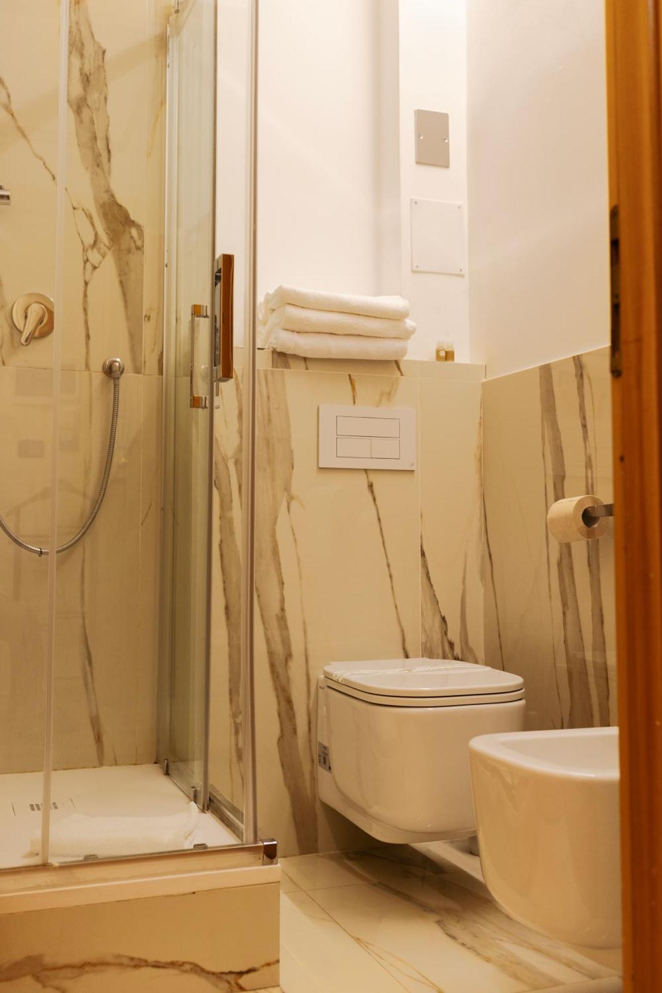 Giotto Flavia Hotel 2*