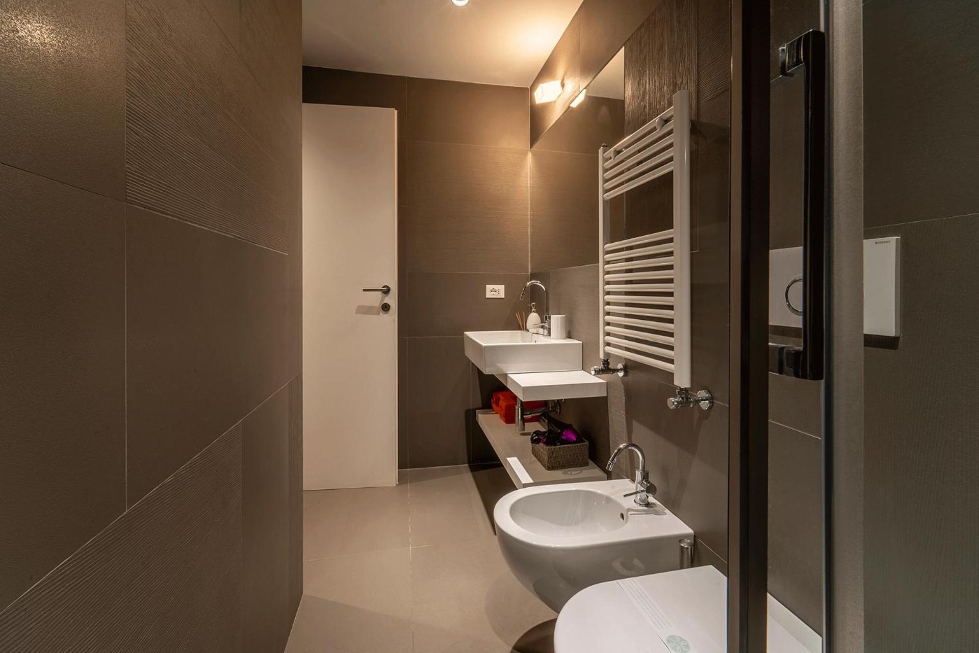 Apartment Fotofever Apt, Two Bedrooms With Air Conditioned In Elegant Shopping Area, Close To Vatican City
