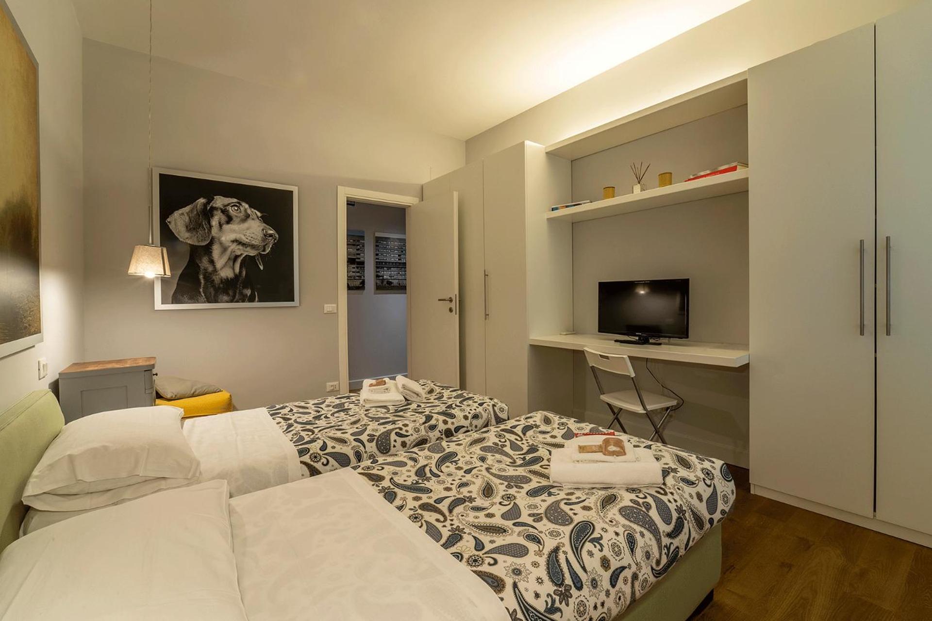 Fotofever Apt, Two Bedrooms With Air Conditioned In Elegant Shopping Area, Close To Vatican City Rome