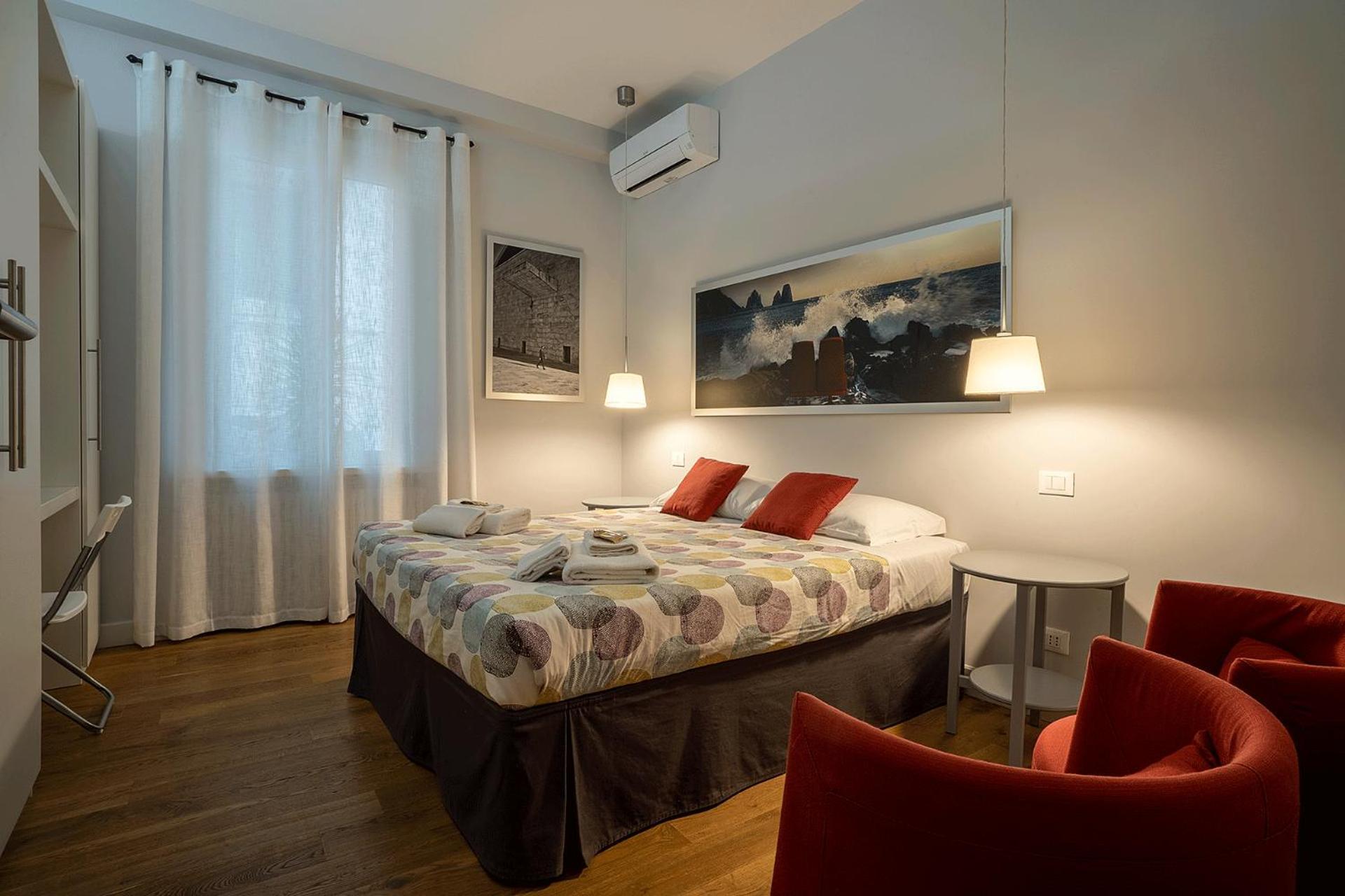 Fotofever Apt, Two Bedrooms With Air Conditioned In Elegant Shopping Area, Close To Vatican City *