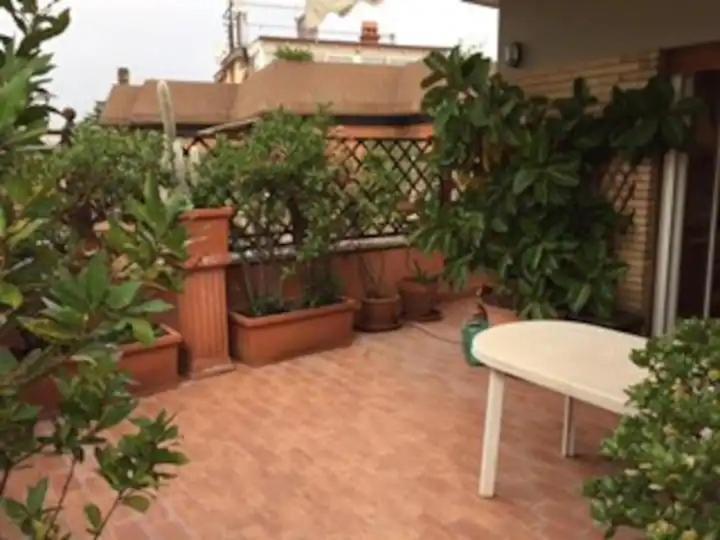 Appartement Delizioso Attico A Talenti Rome