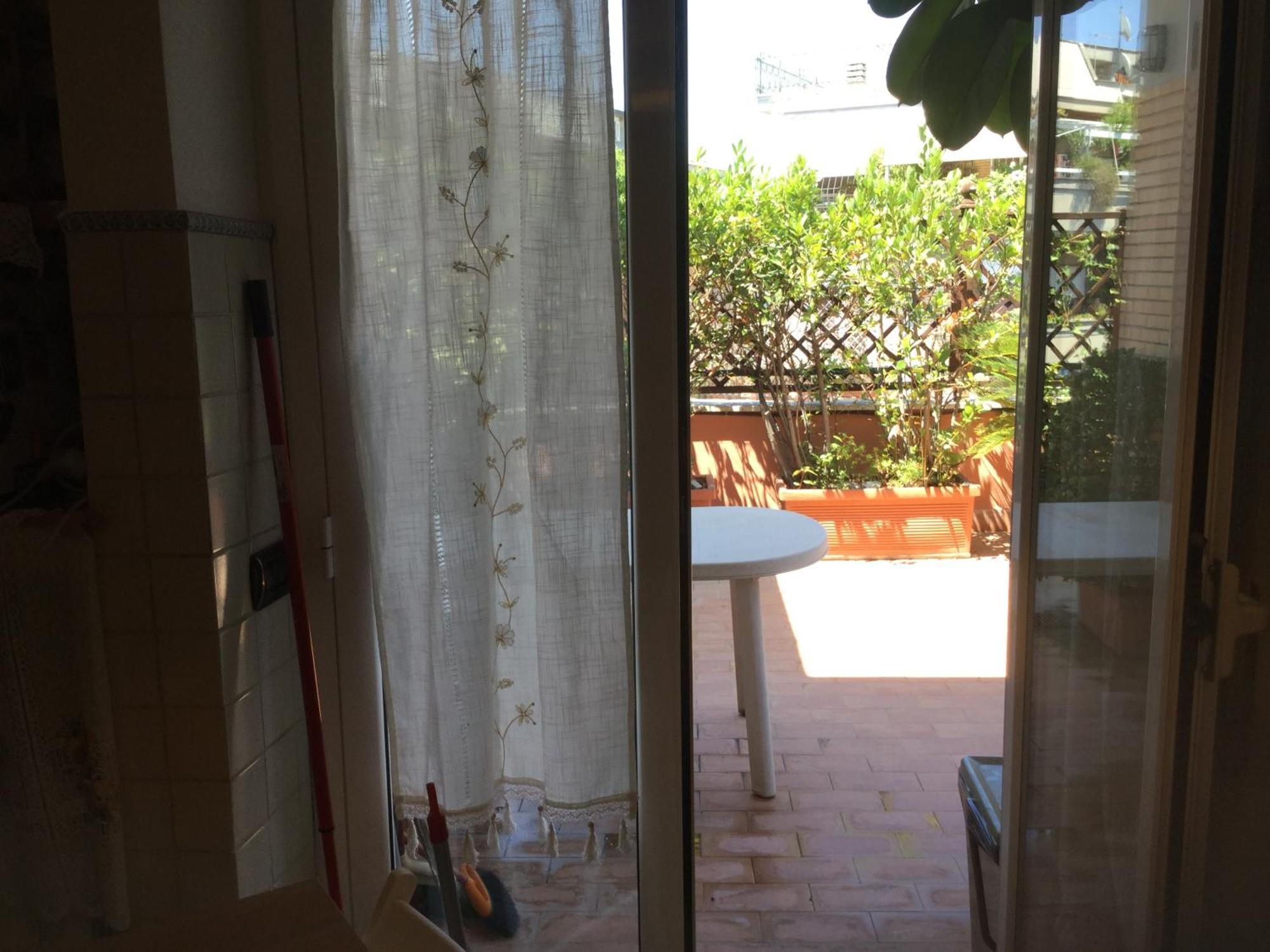 Delizioso Attico A Talenti Appartement