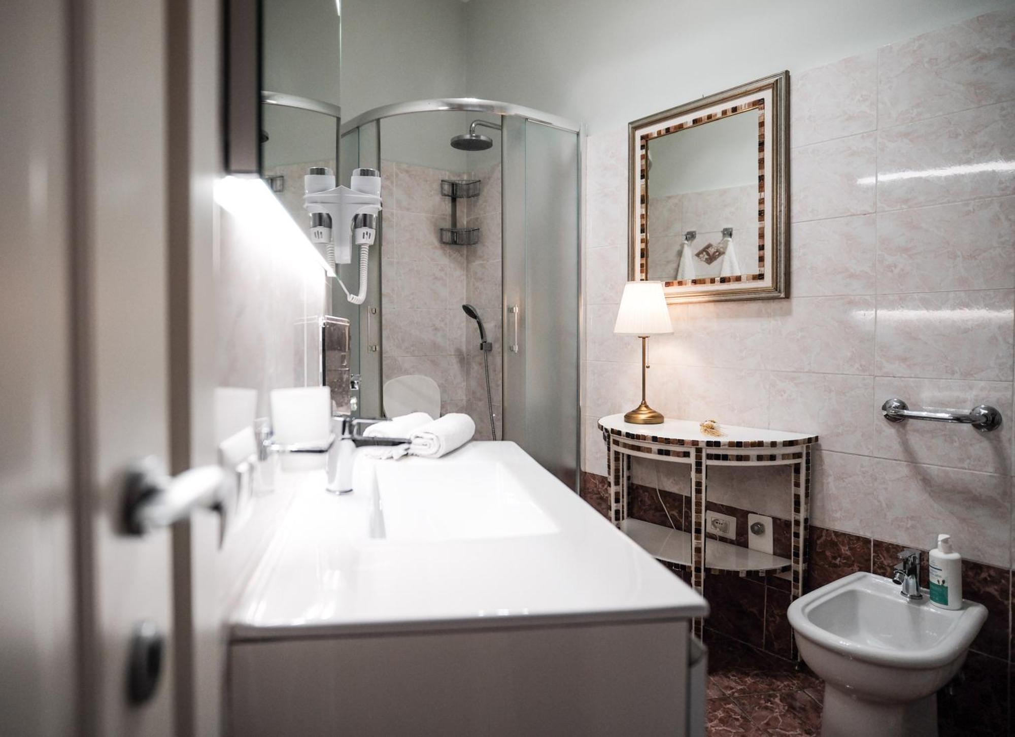 Holidays House Marconi * Rome