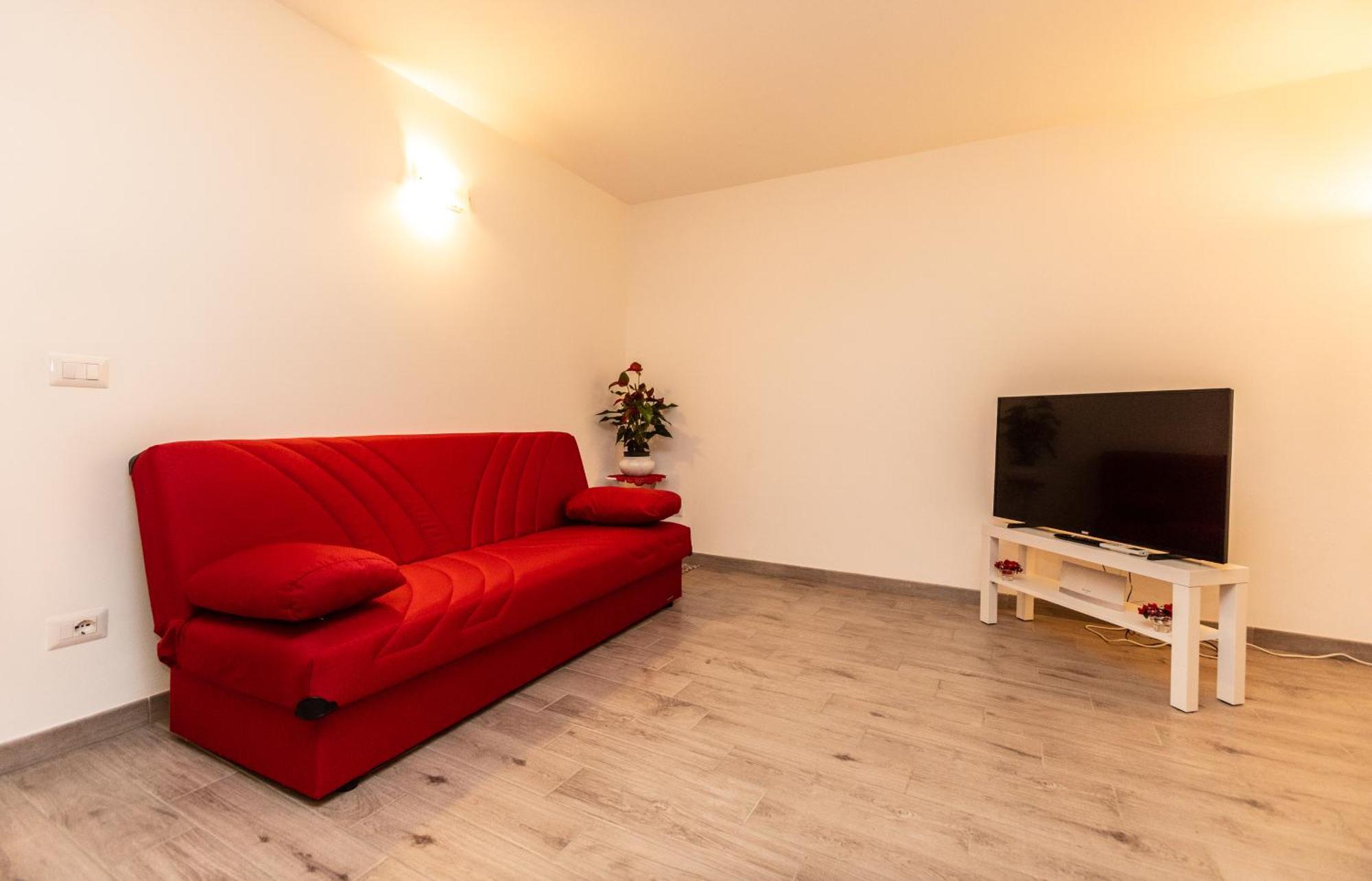 Sweet Station Apartment *