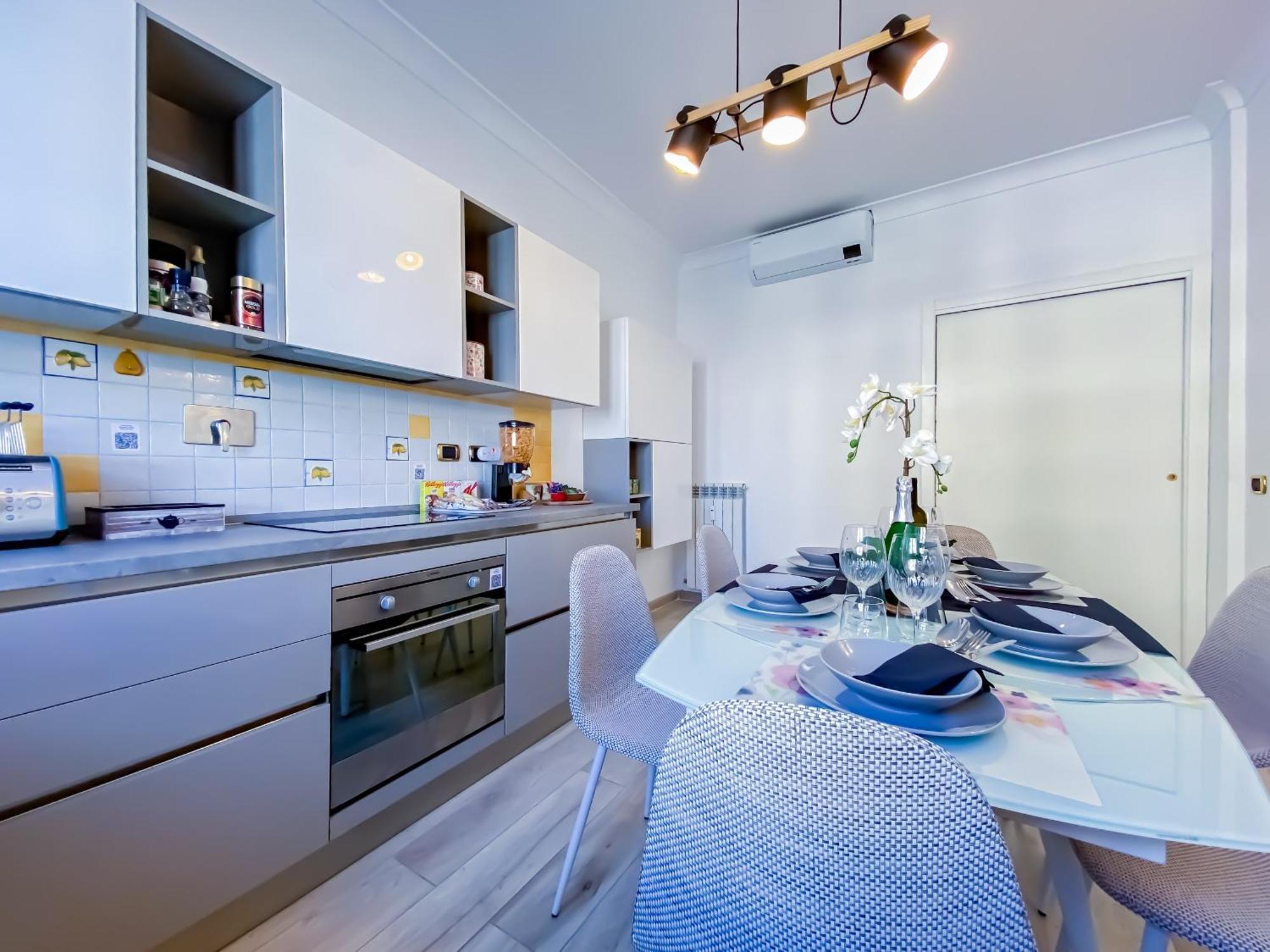 Piramide Luxury Colosseum Appartement *