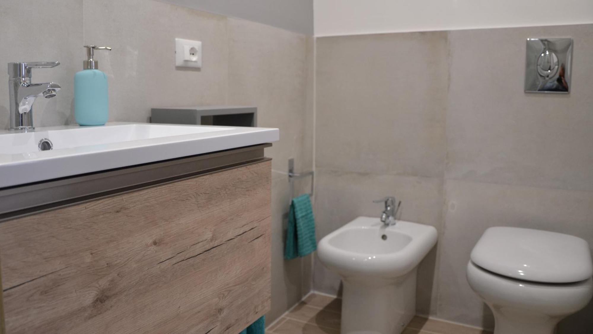 Apartment Casa Pesa 2 2 Baths Center Rome