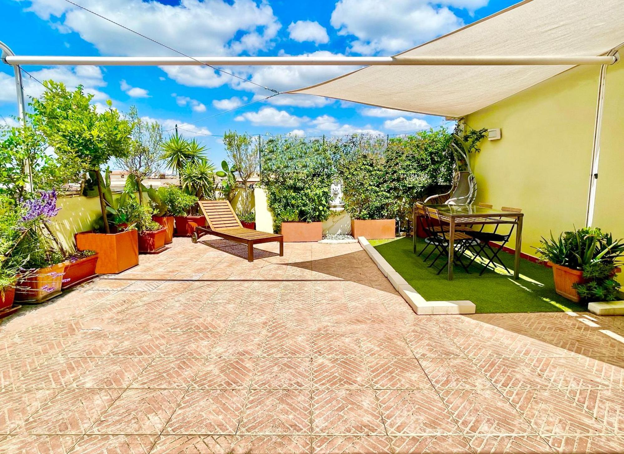 Appartement Con Magnifico Terrazzo Vicino A Metropolitana E Vaticano Rome