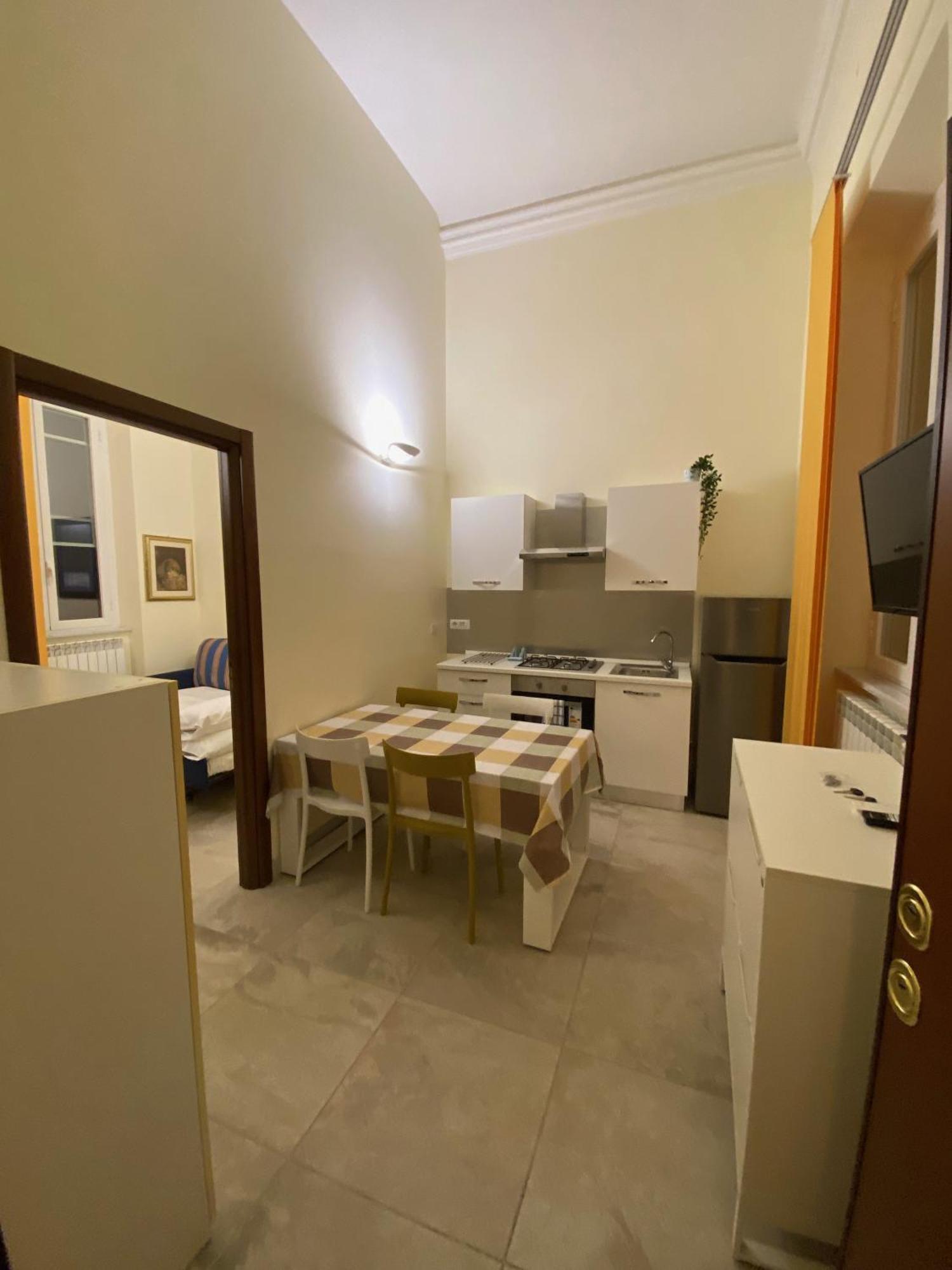 Independent - St Termini By Ghor Rome