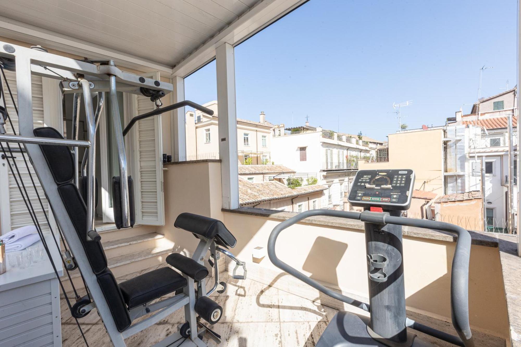 Amazing 3 Levels Penthouse Piazza Venezia Rome