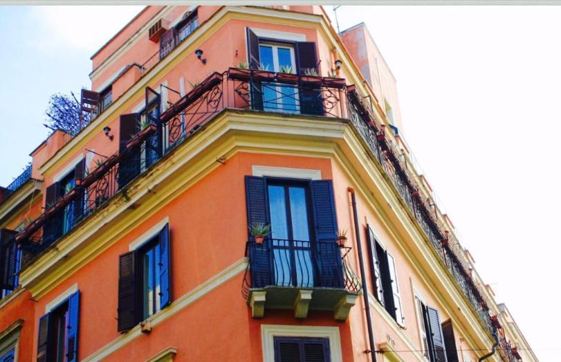 Golden Piazza Di Spagna 3*