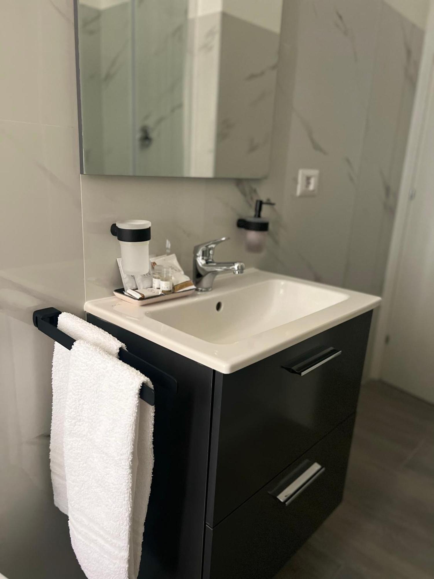 Tiburtina Flam Apartamento *