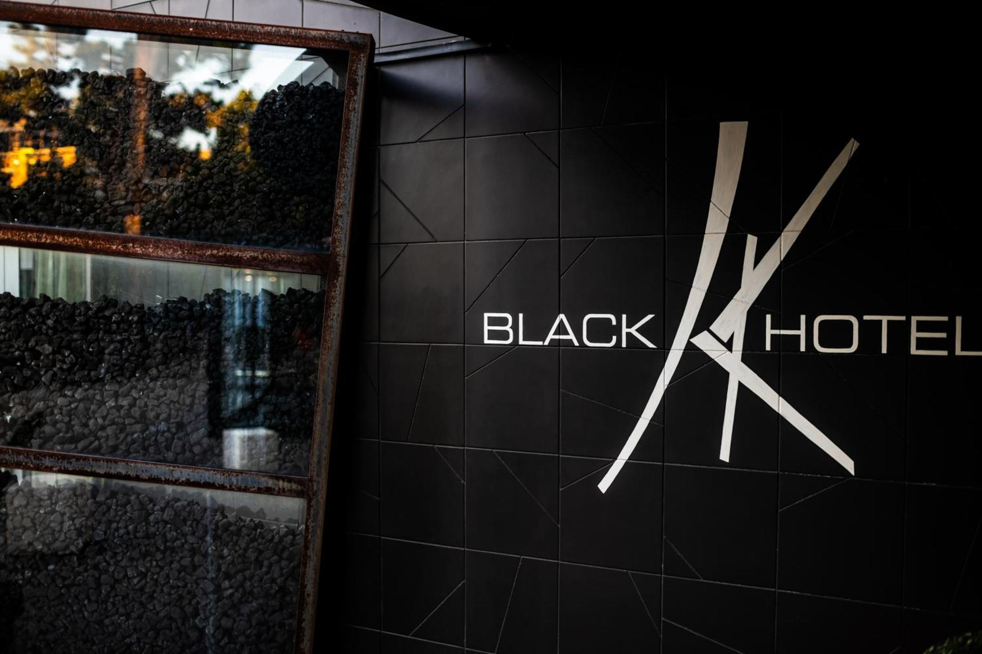 Hotel Black 4*