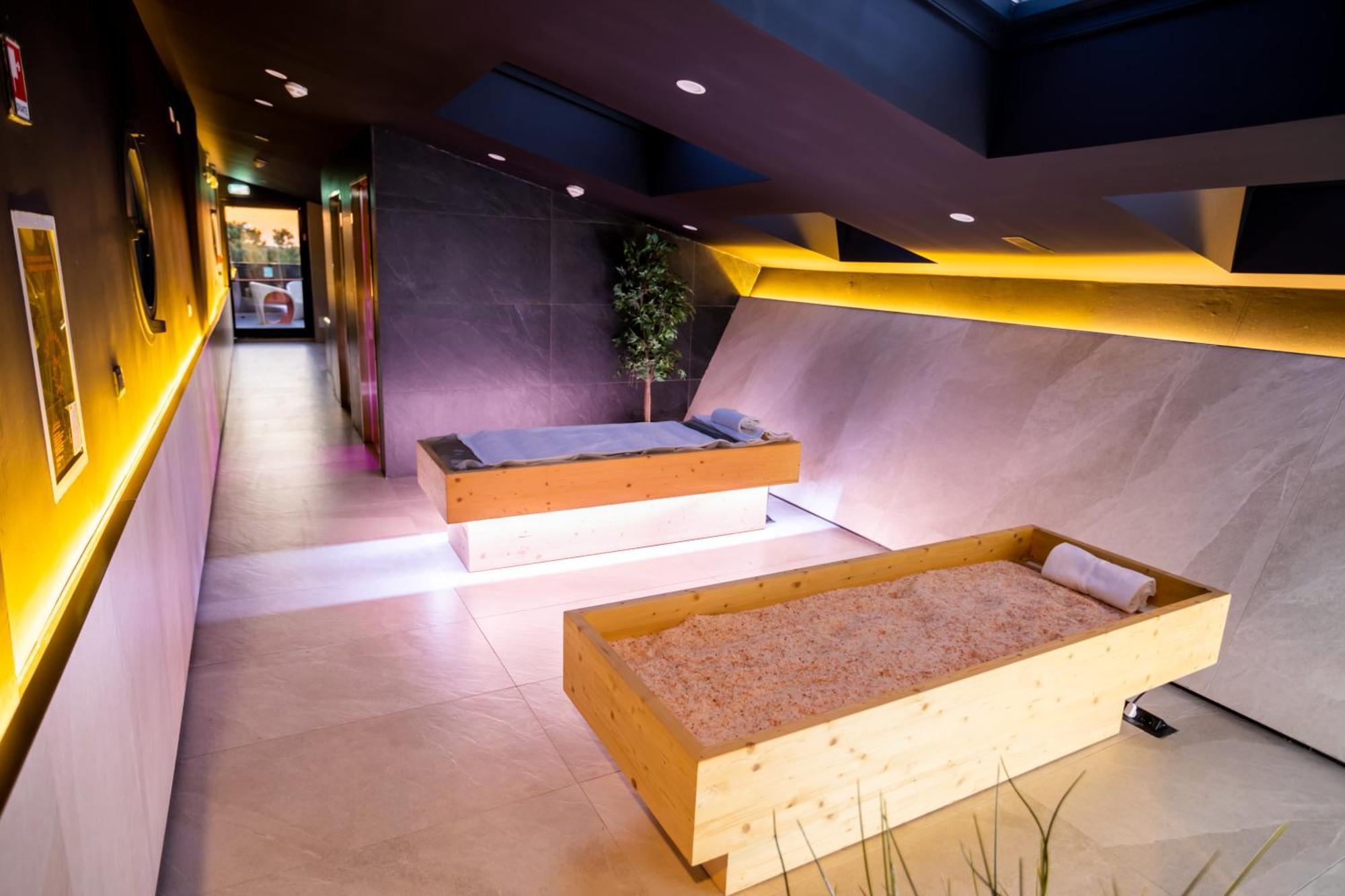Hotel Black