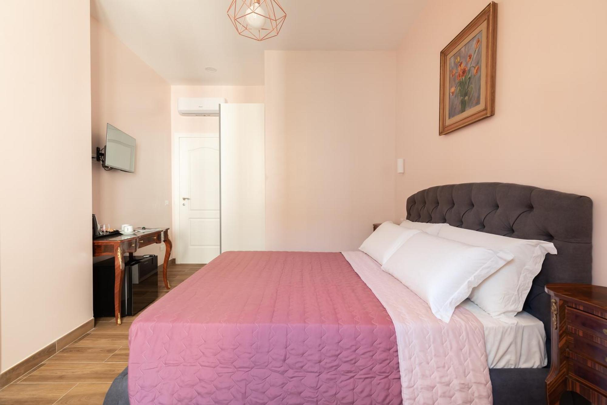 Queen Meg Guest house