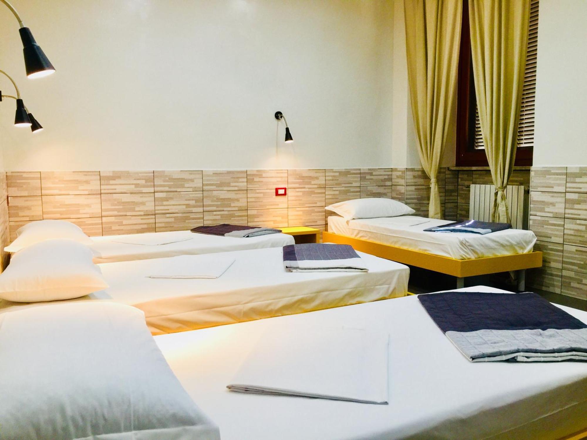 Legends Hostel *