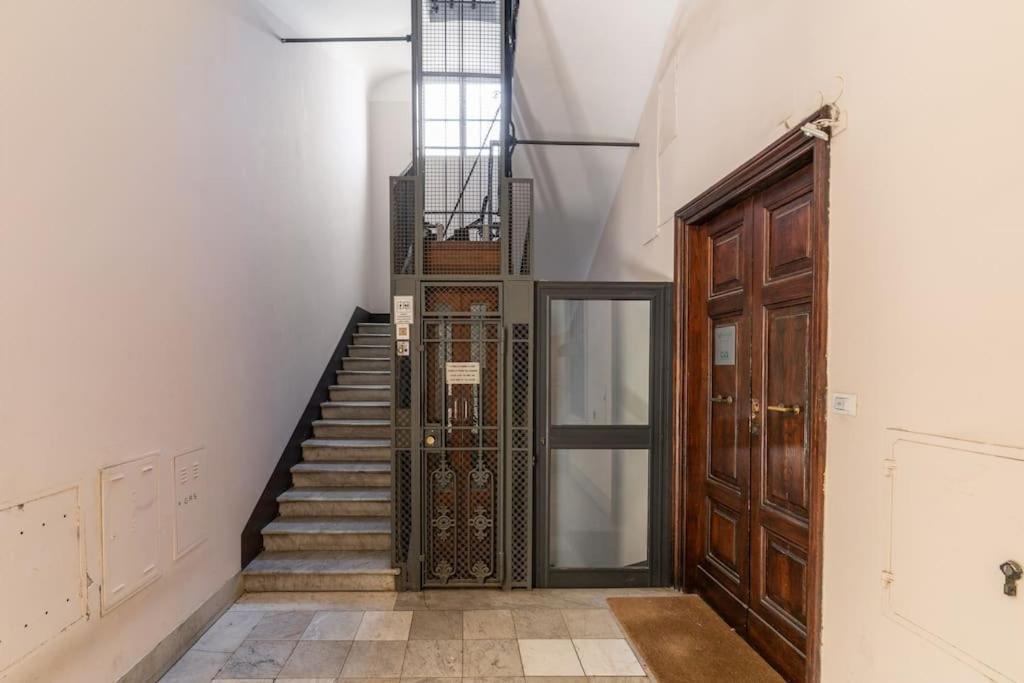 Adorable Flat By Barberini Trevi Fountain Apartment Rome