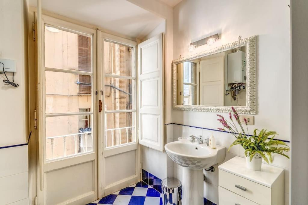 Adorable Flat By Barberini Trevi Fountain * Rome
