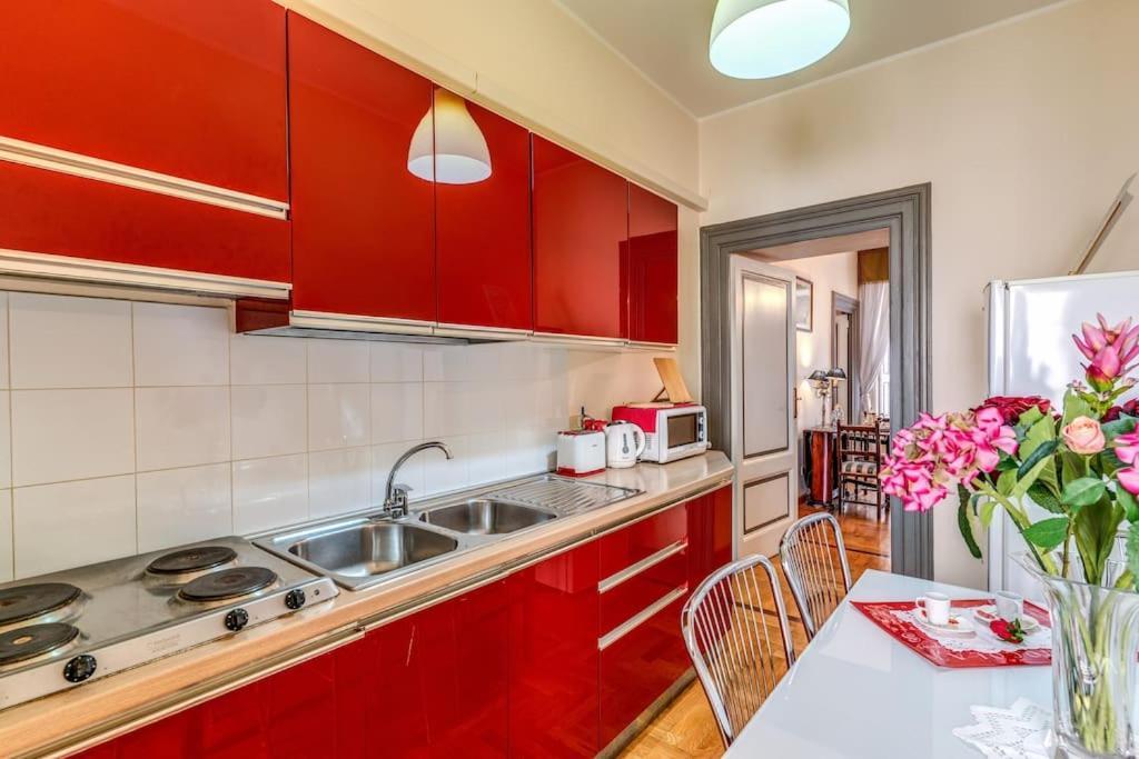 Adorable Flat By Barberini Trevi Fountain Rome
