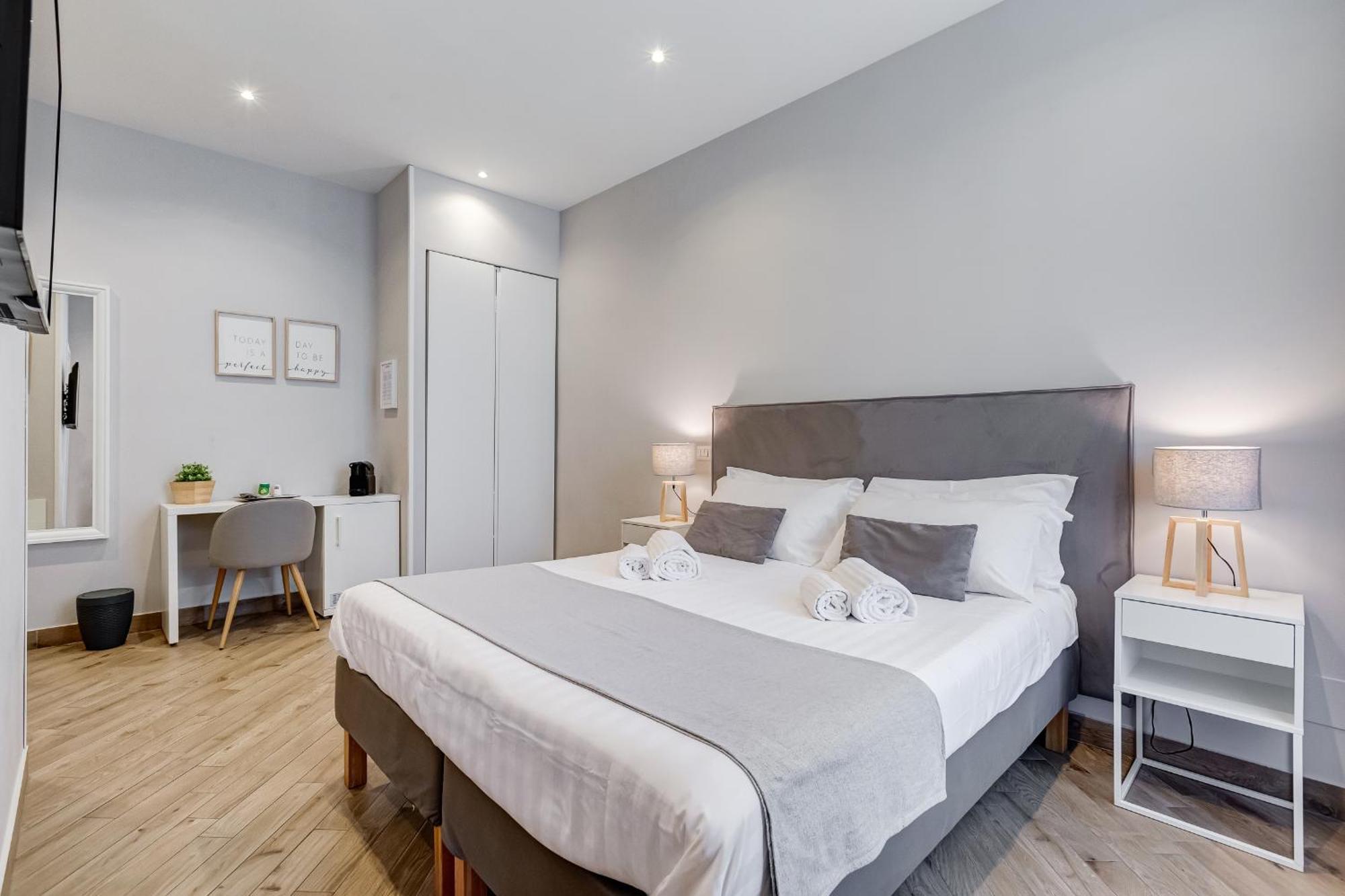 Colonna Luxury 2* Rome