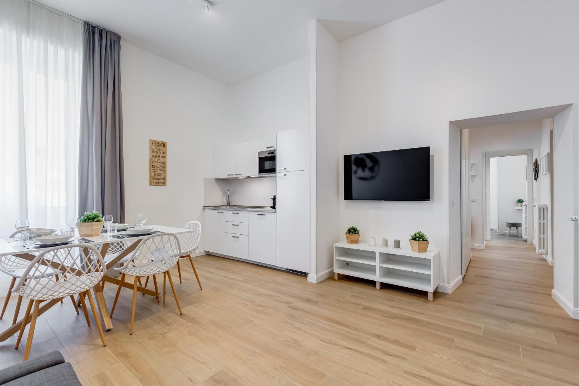Colonna Luxury Apartment