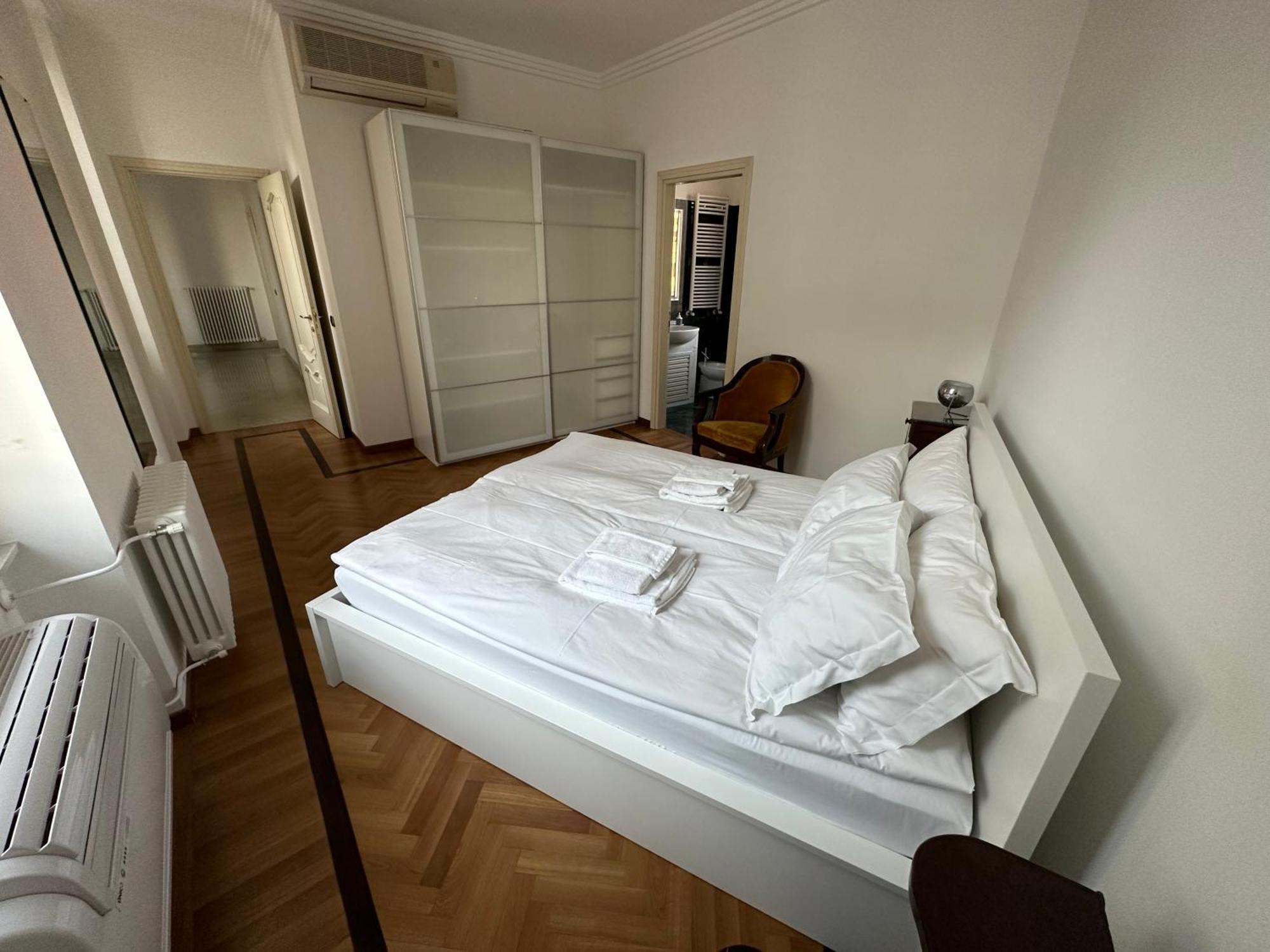 Crispi 2enty At Spanish Steps Apartment Rome