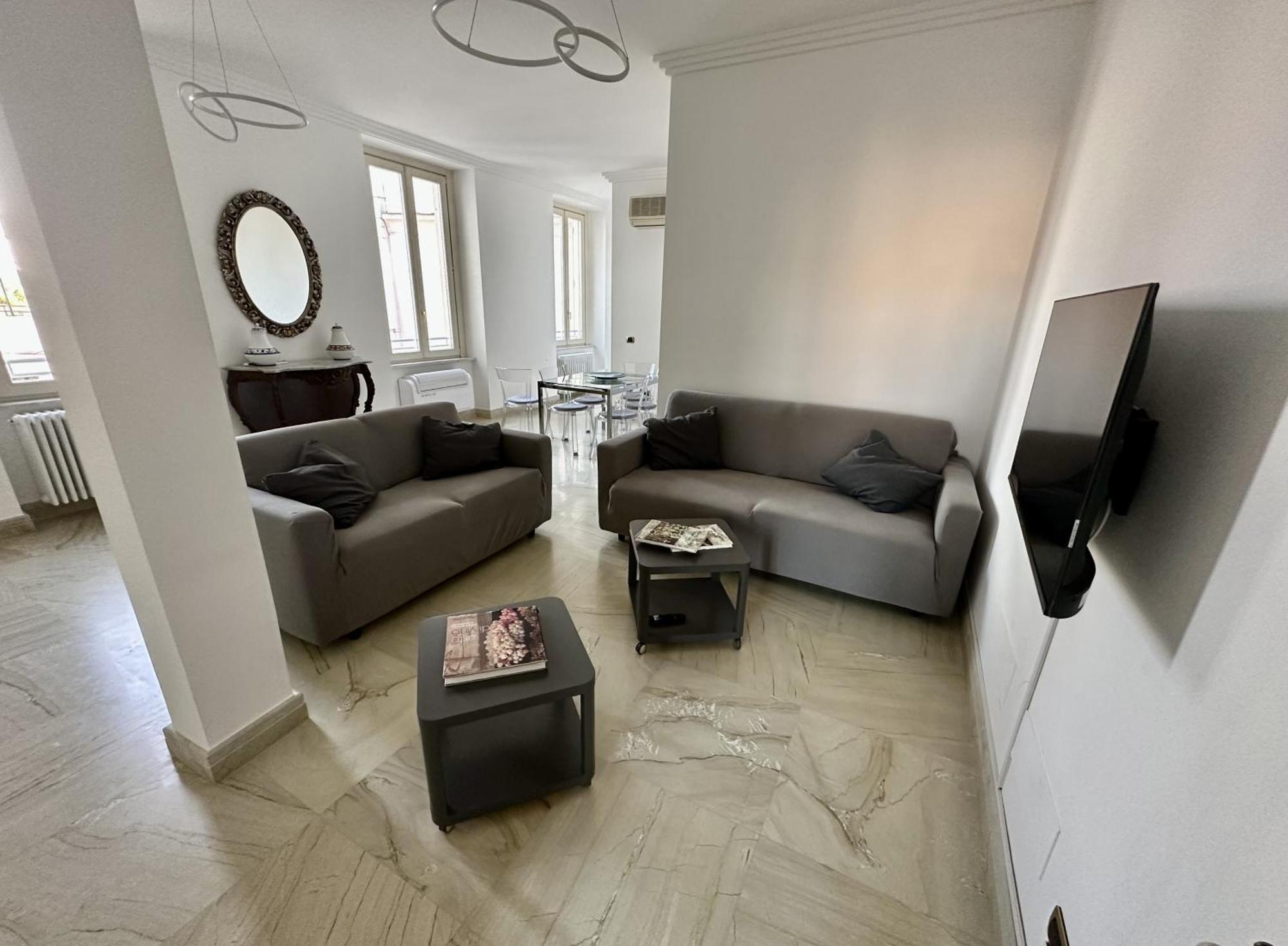 Crispi 2enty At Spanish Steps Apartment *