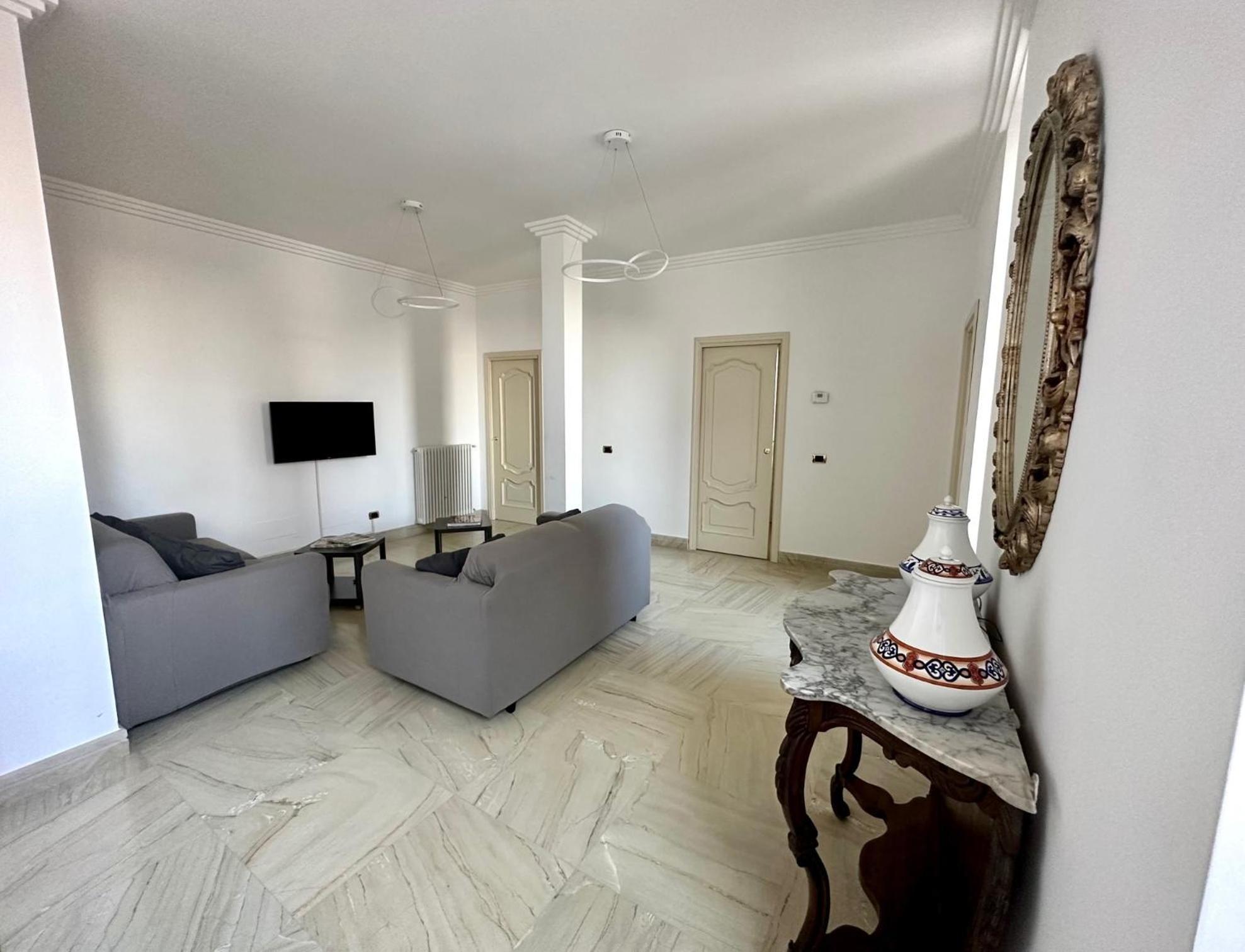 Apartment Crispi 2enty At Spanish Steps *
