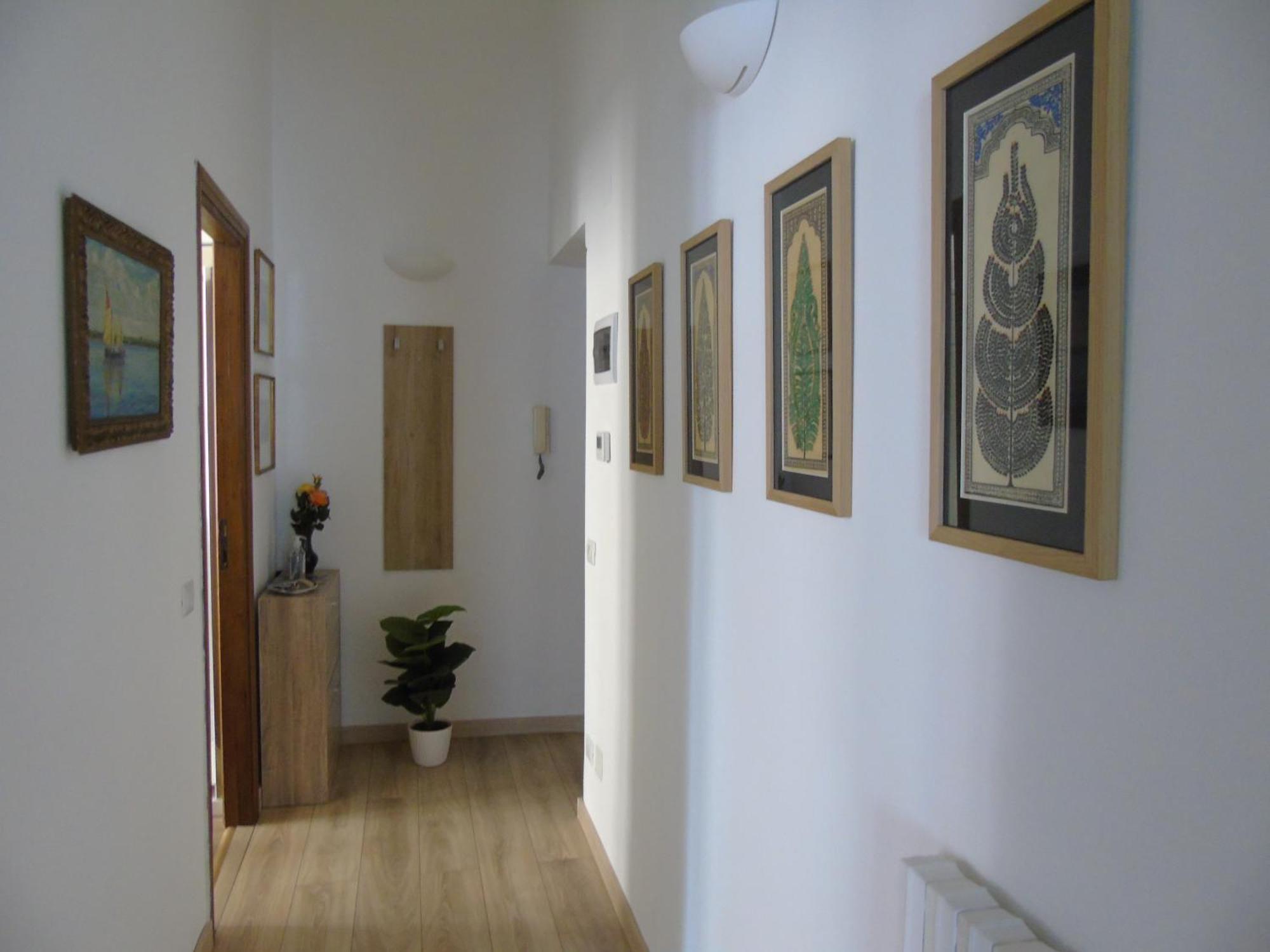 Apartment Bella Vita, Big Next To Colosseum Rome
