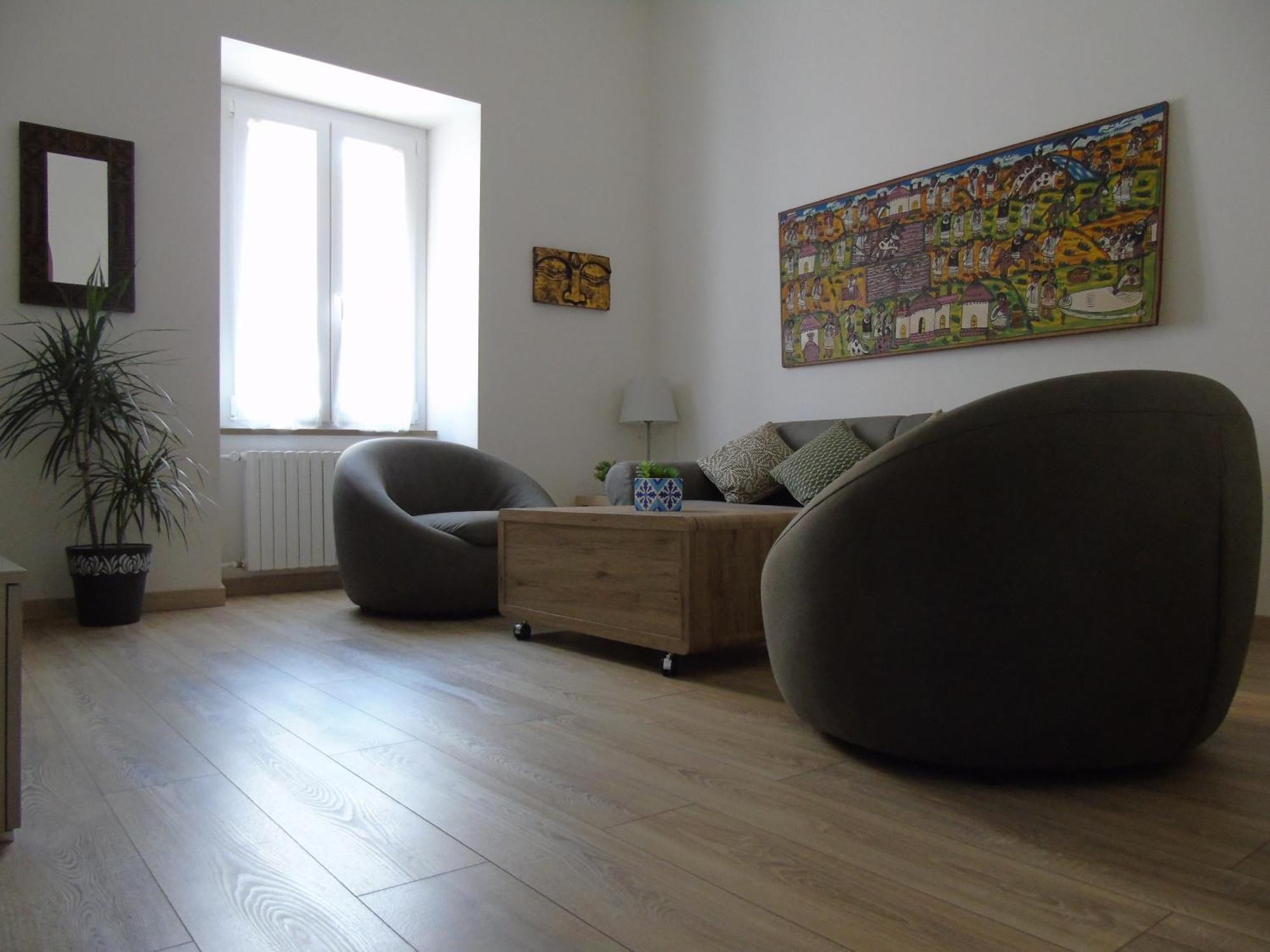 Bella Vita, Big Next To Colosseum Apartment