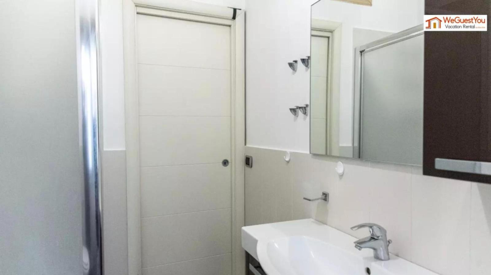 Erika S. Peter Walking Distance Apartment Rome