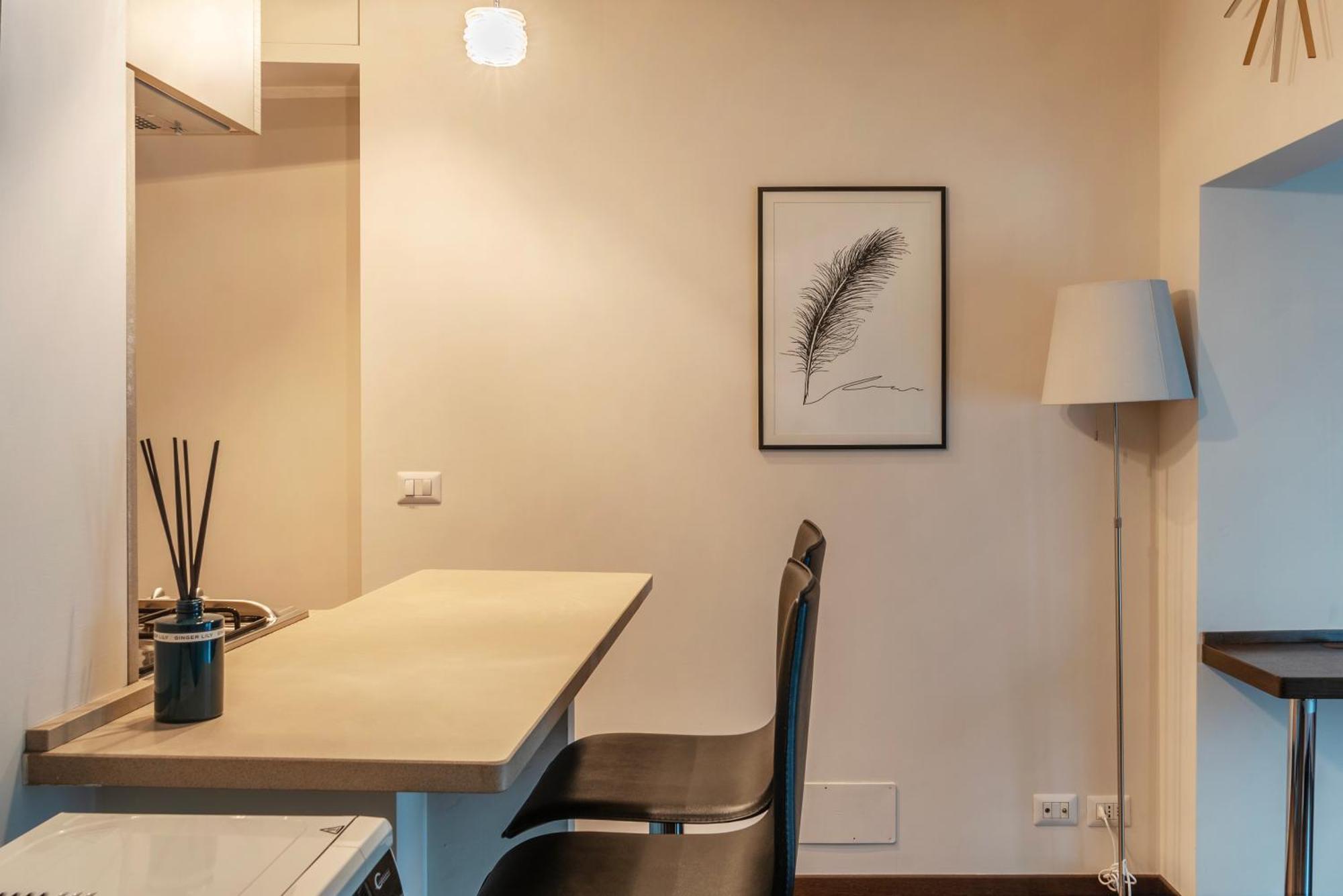 Apartment Ad Un Passo Da Piazza Di Pietra - Mini House Rome