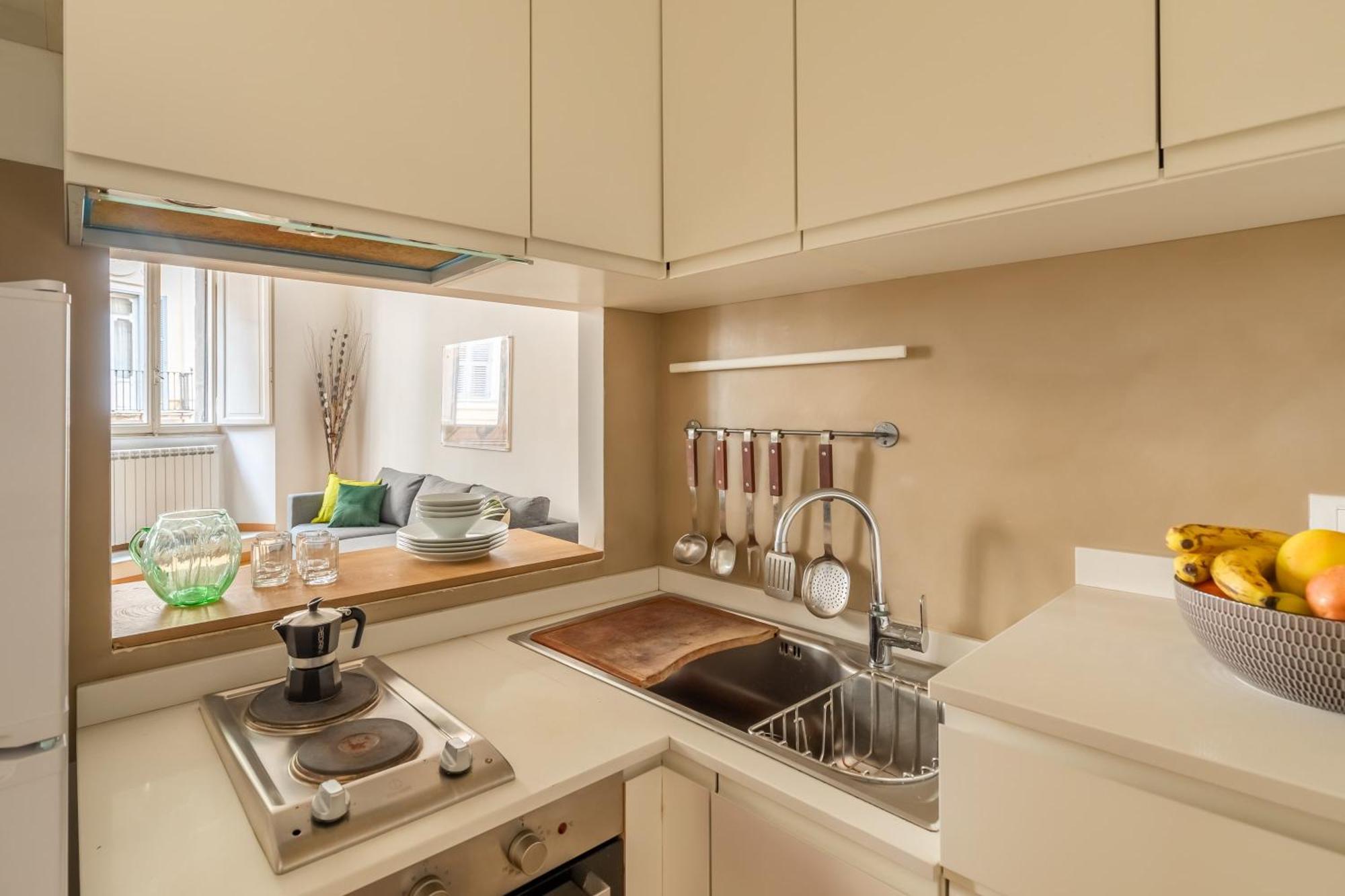 Spanish Steps Stylish Apartment Rome