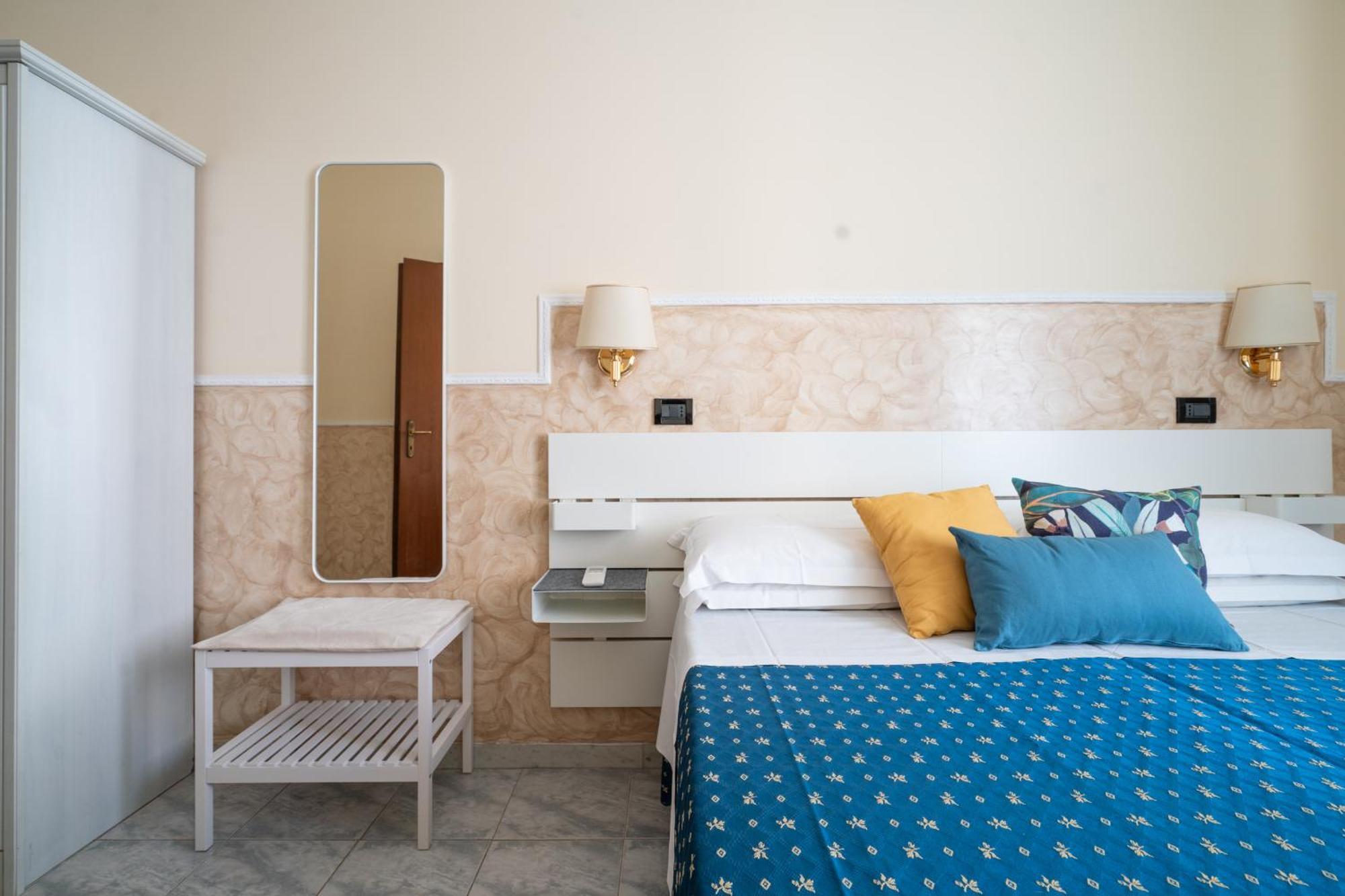 Hotel Ascot 2*
