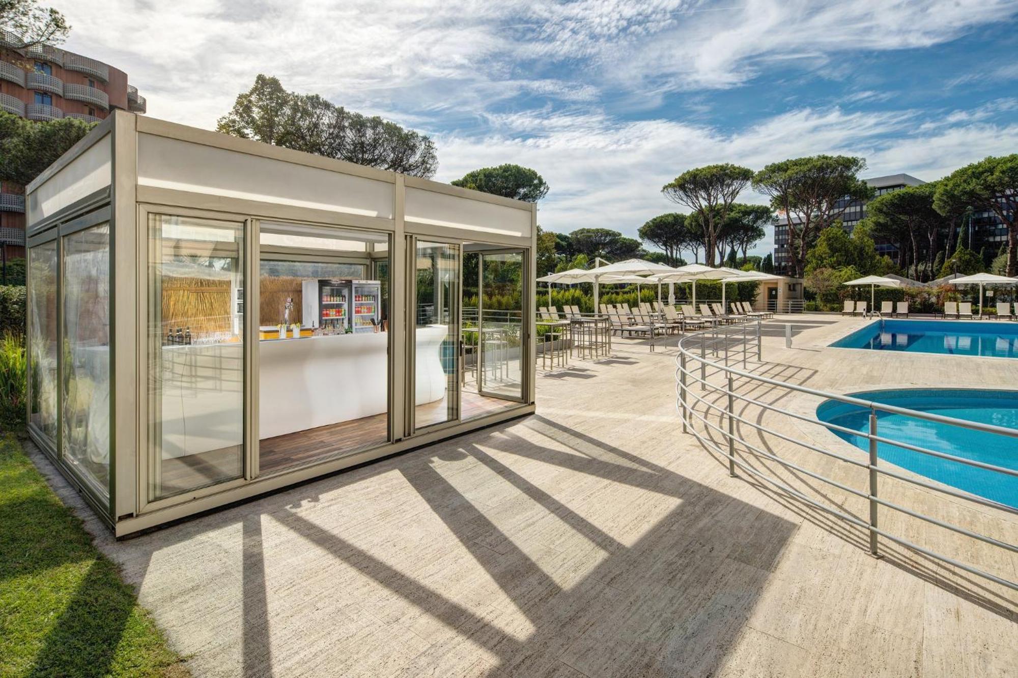 Holiday - Eur Parco Dei Medici By Ihg 4* Rome