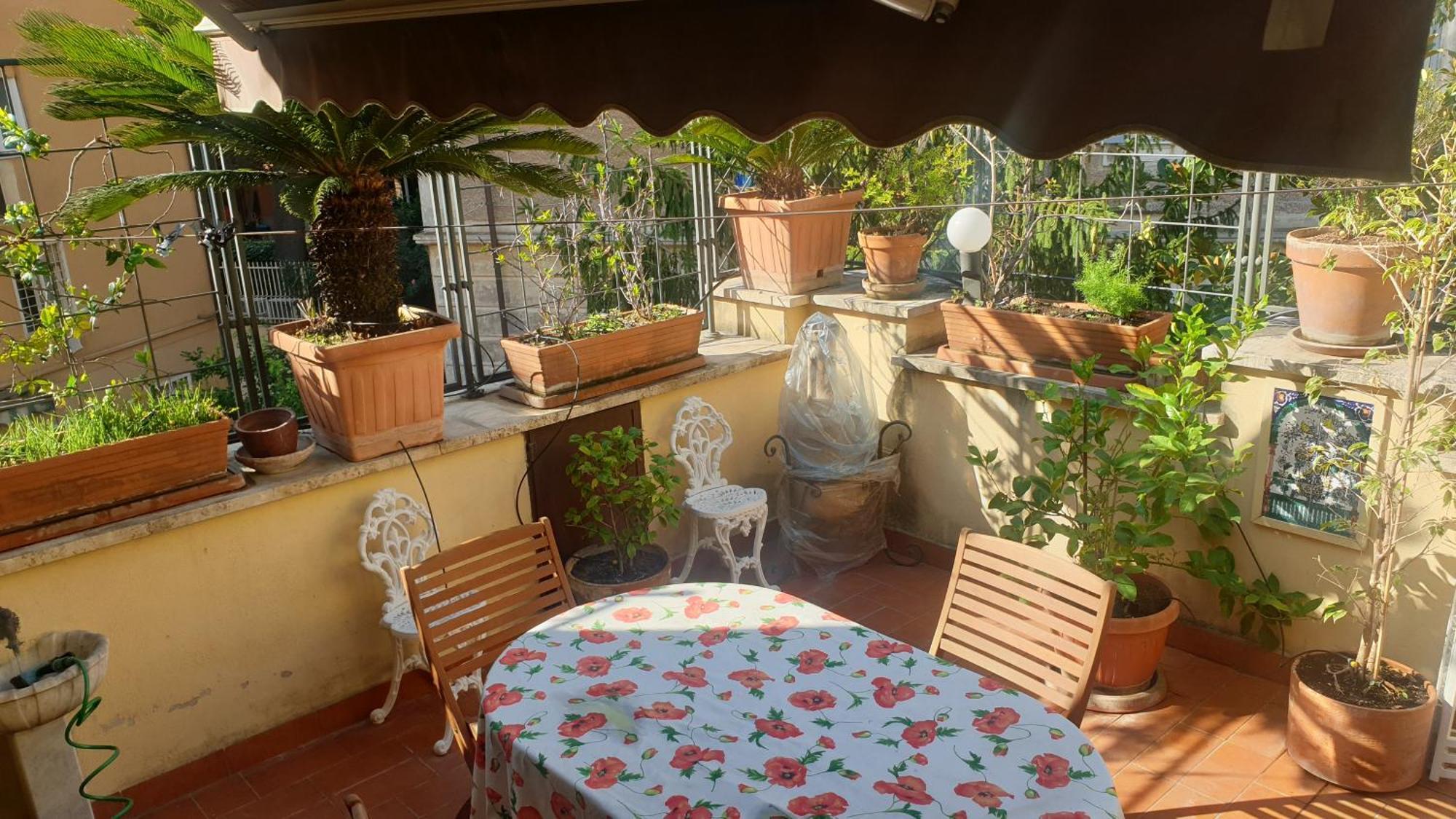 2mg: Con Terrazzo Nel Cuore Di Roma! Apartamento