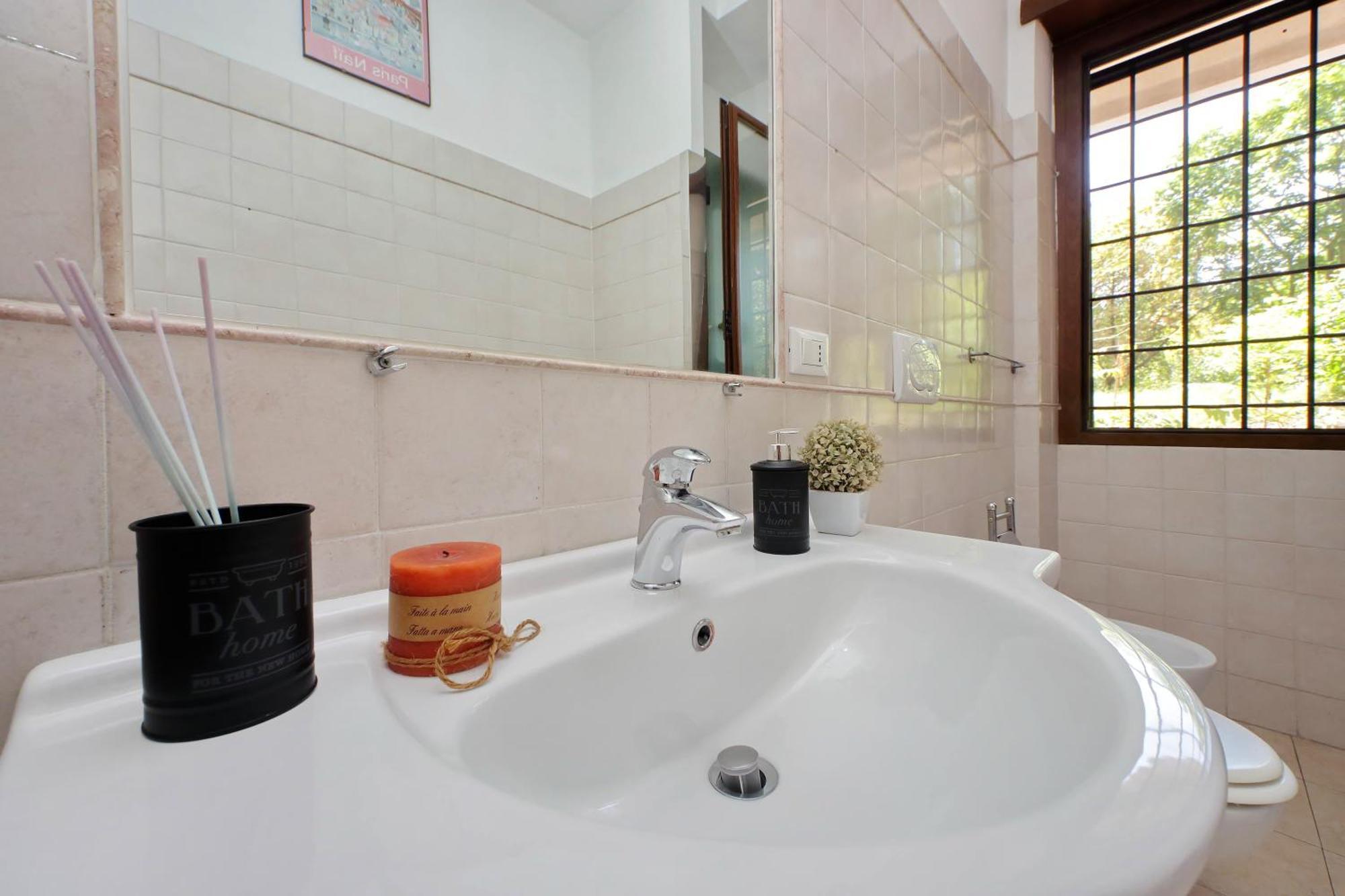 Vatican Flat Cozy With Private Court Appartement