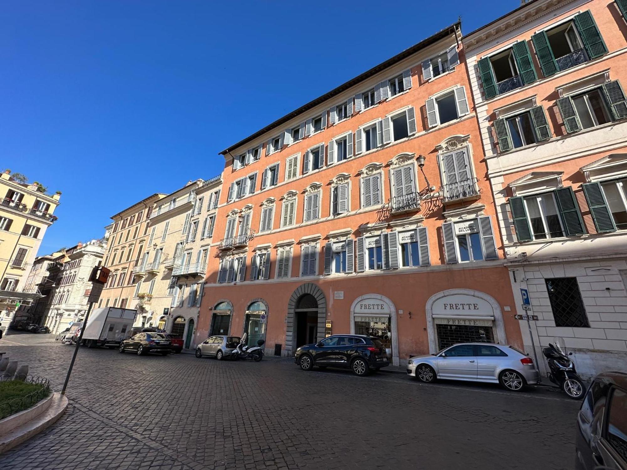 Apartment Crispi 2enty At Spanish Steps