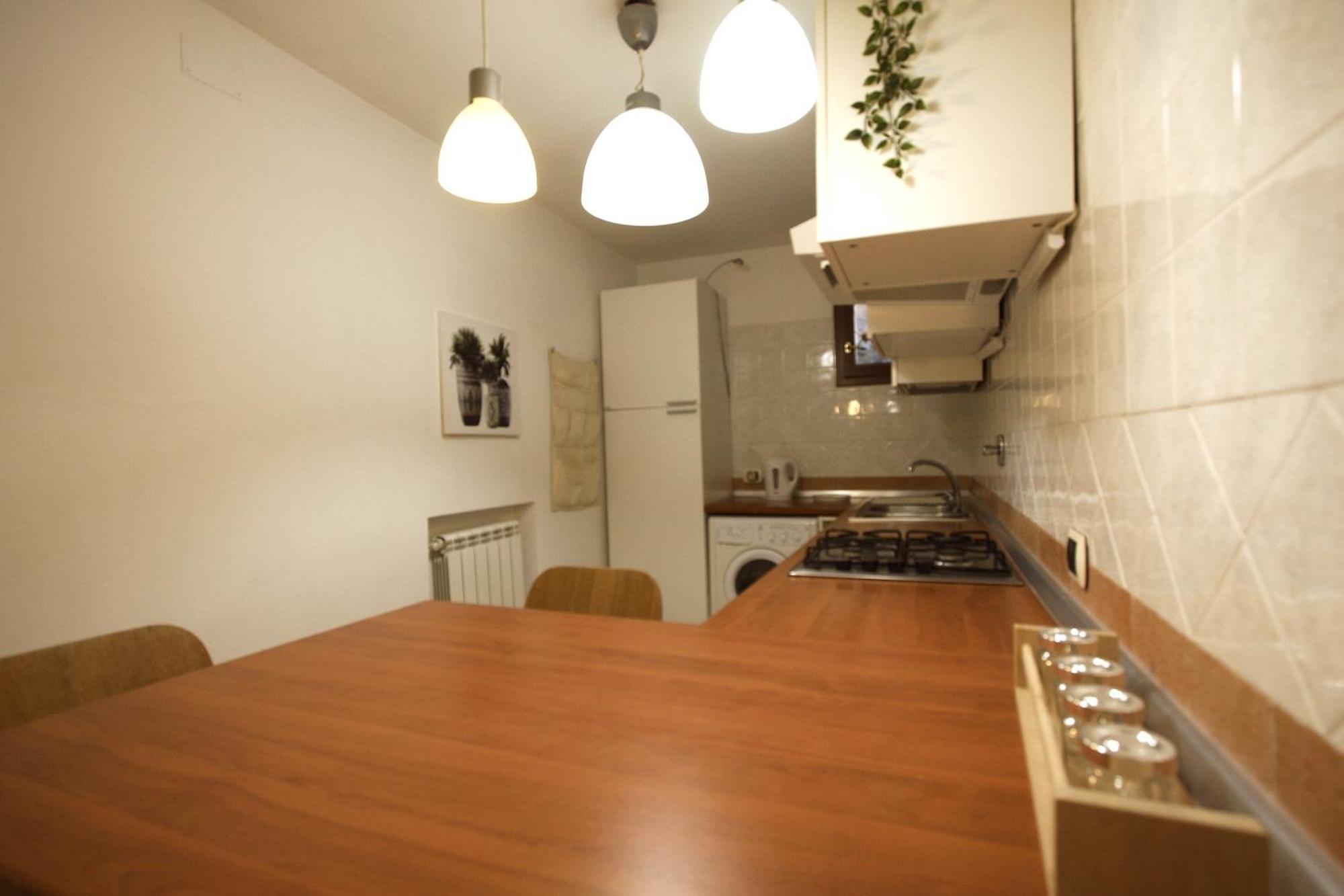 Appia Antica 2br With Swimming Pool Apartment Rome
