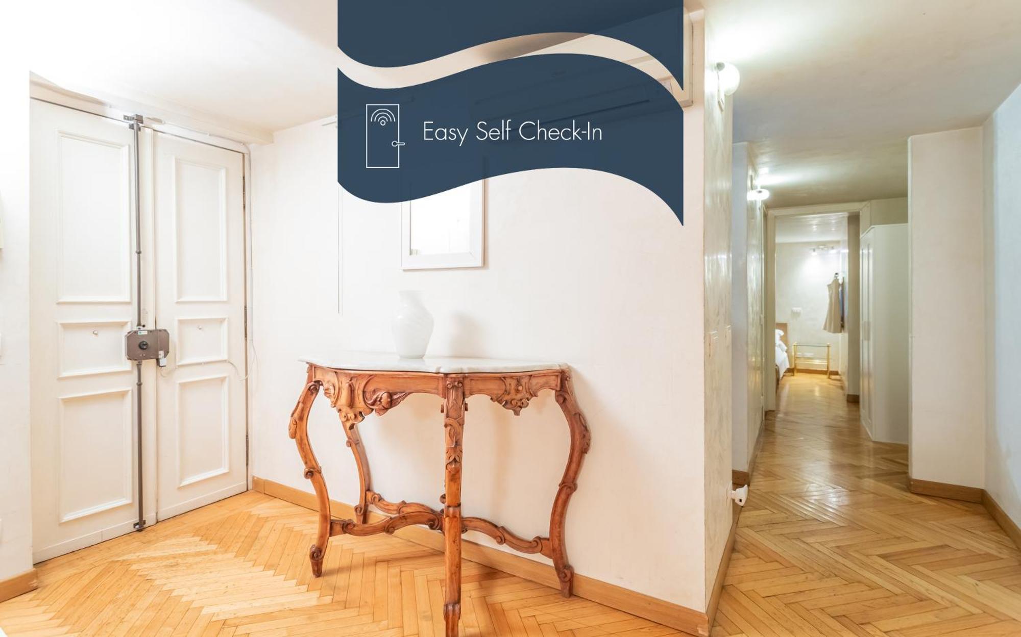 Apartment Daplace - Tullia Rome