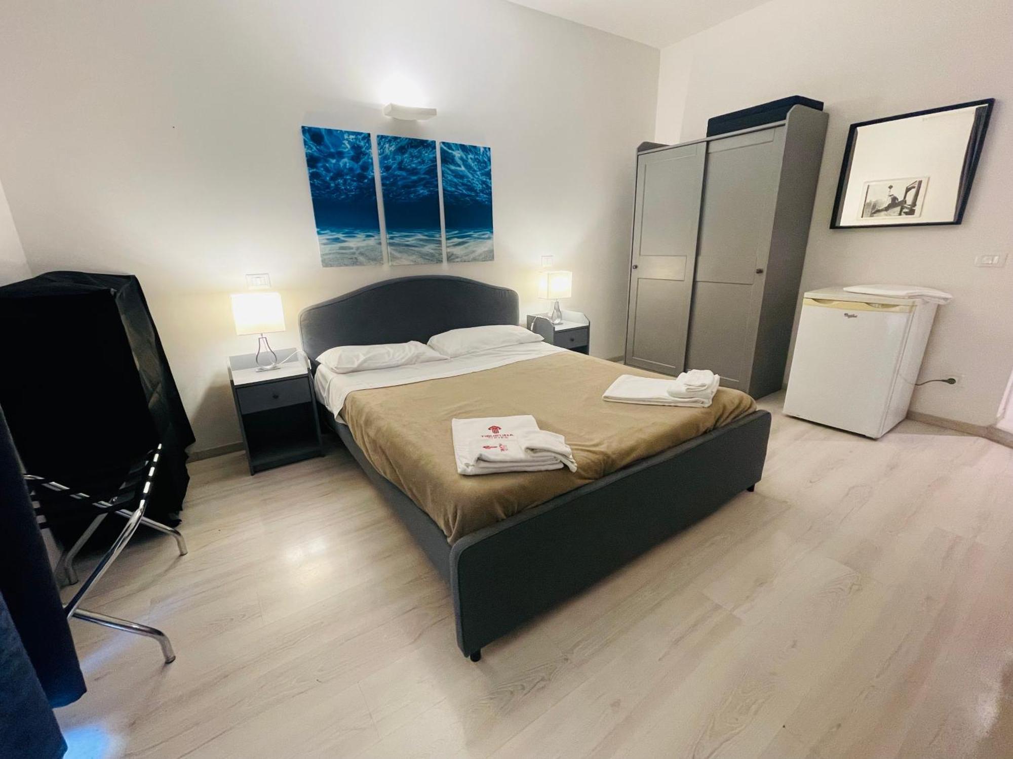 Tiburtina Suites, Gasthuis 2*
