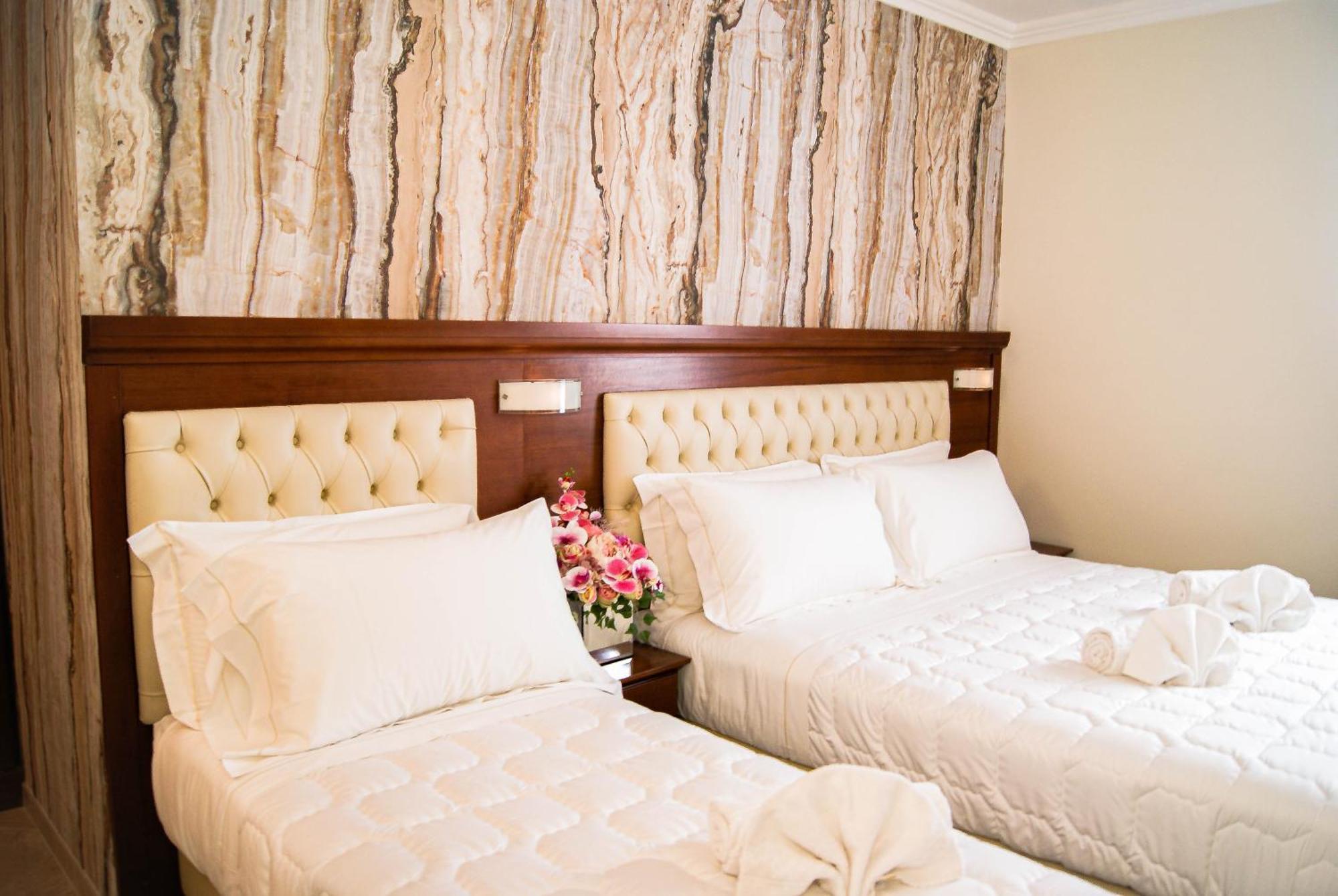 Esposizione Luxury Hotel Rome