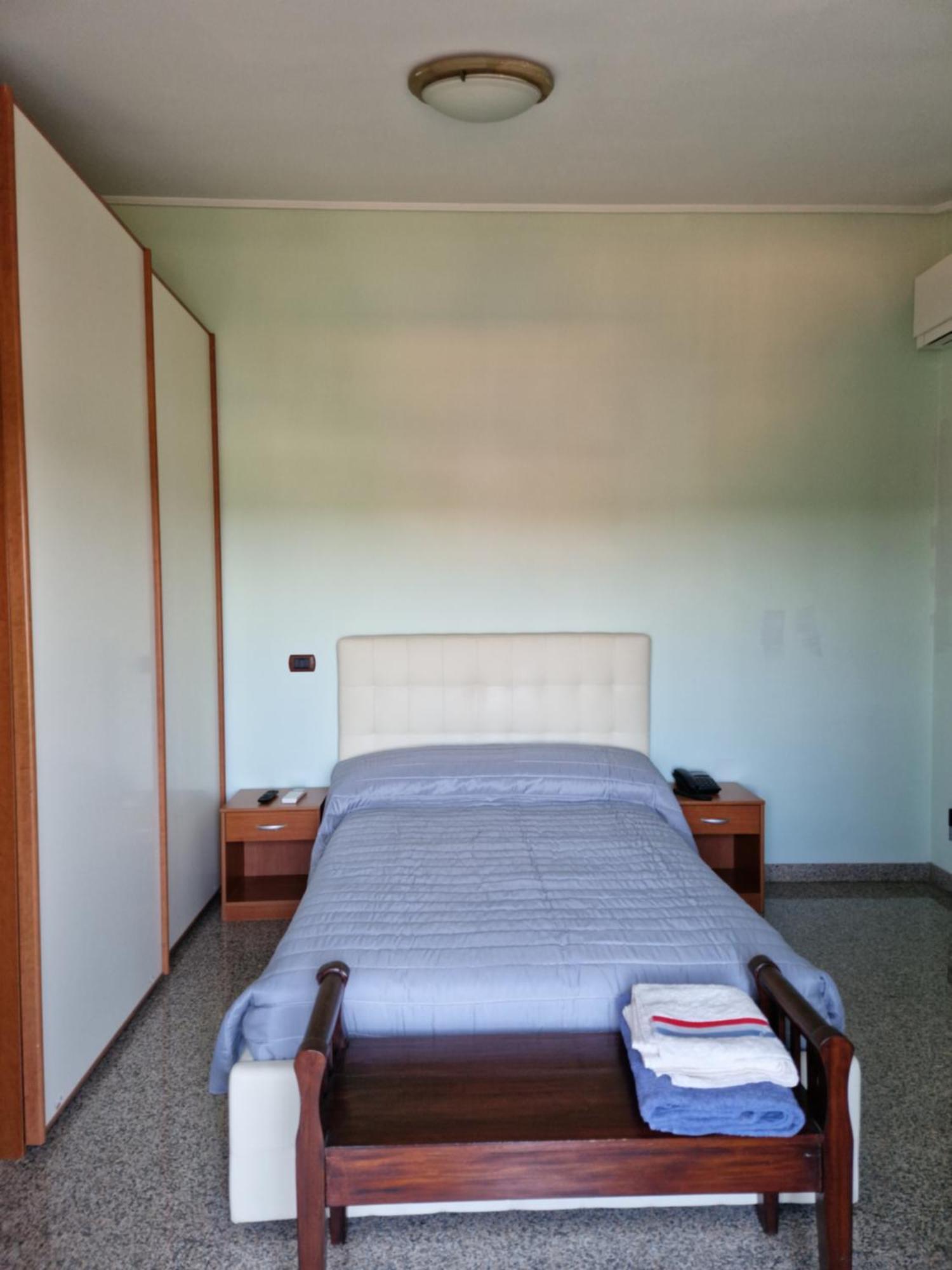 Castelbarco House B Guest house
