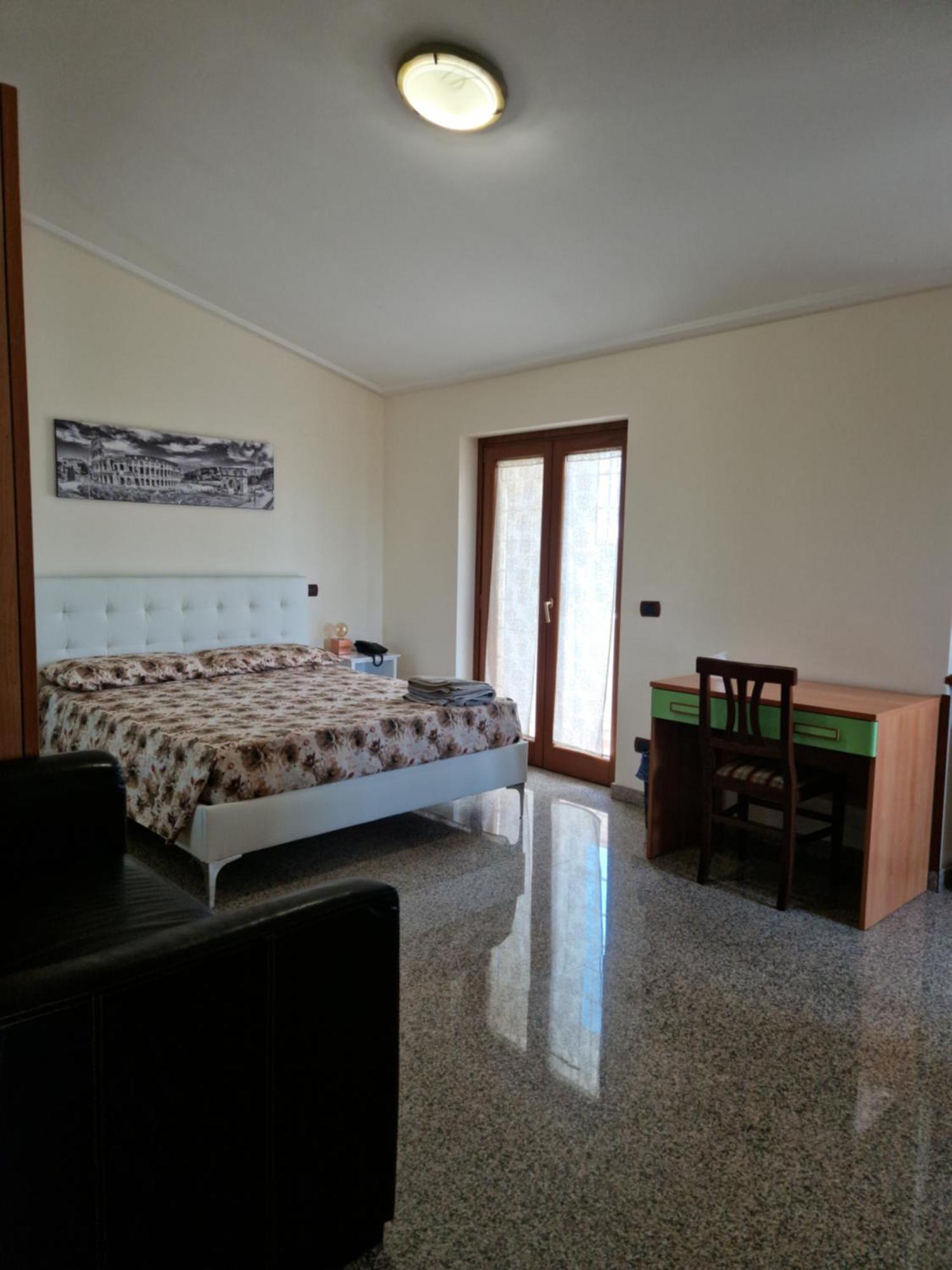 Castelbarco House B Guest house Rome