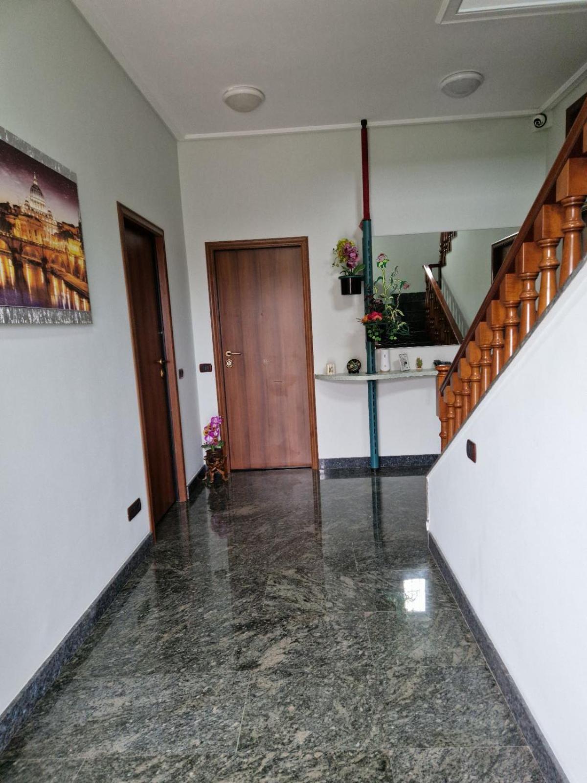 Castelbarco House B Guest house