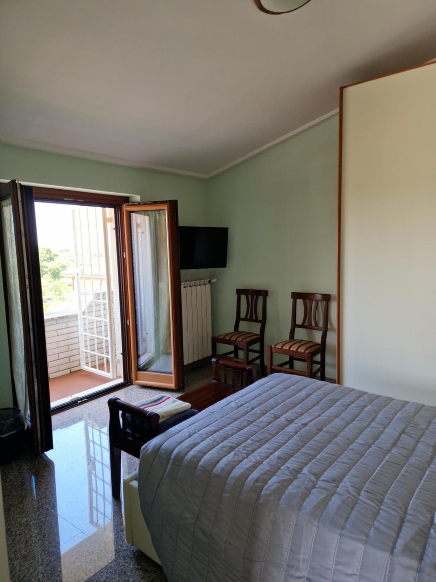 Castelbarco House B Guest house *