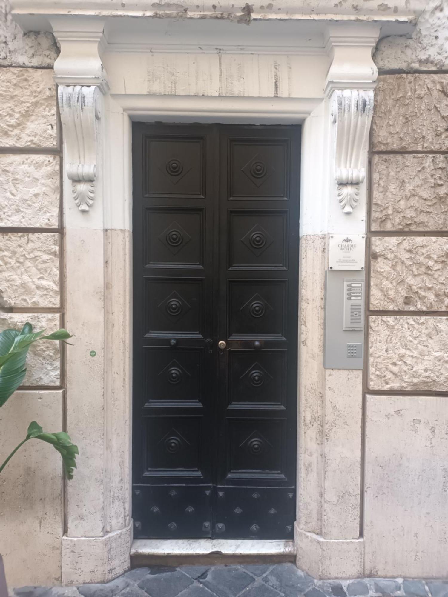 Charme & Chic Luxury Guest house