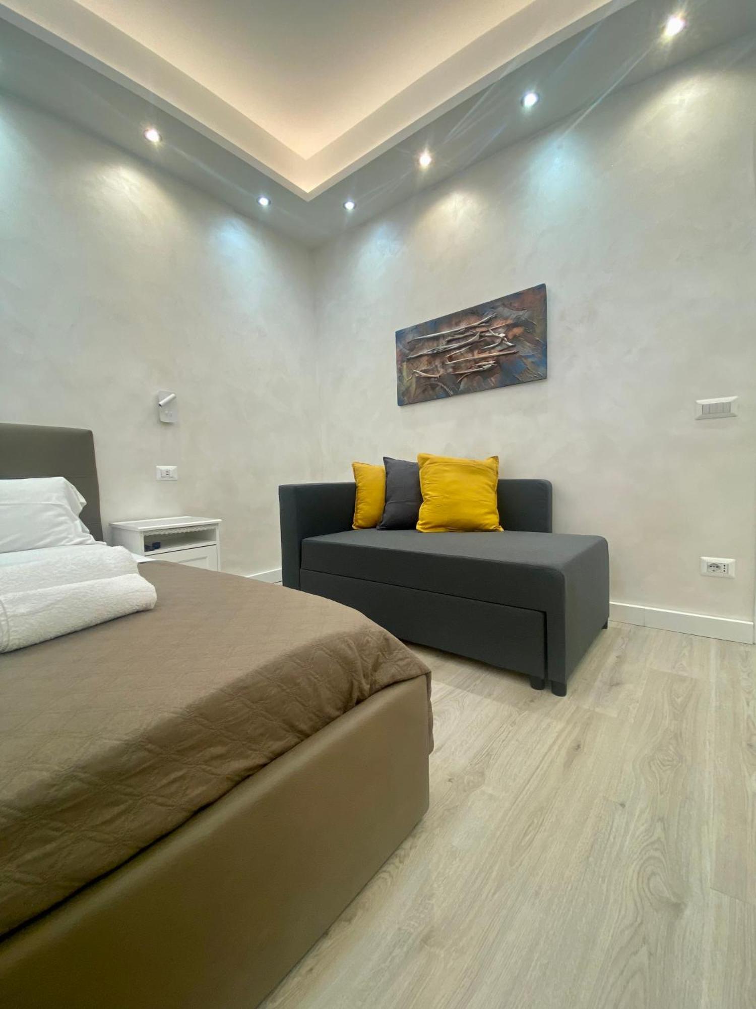 Appartement Close To The Coloseum, 2 Minutes Walk From Metro A
