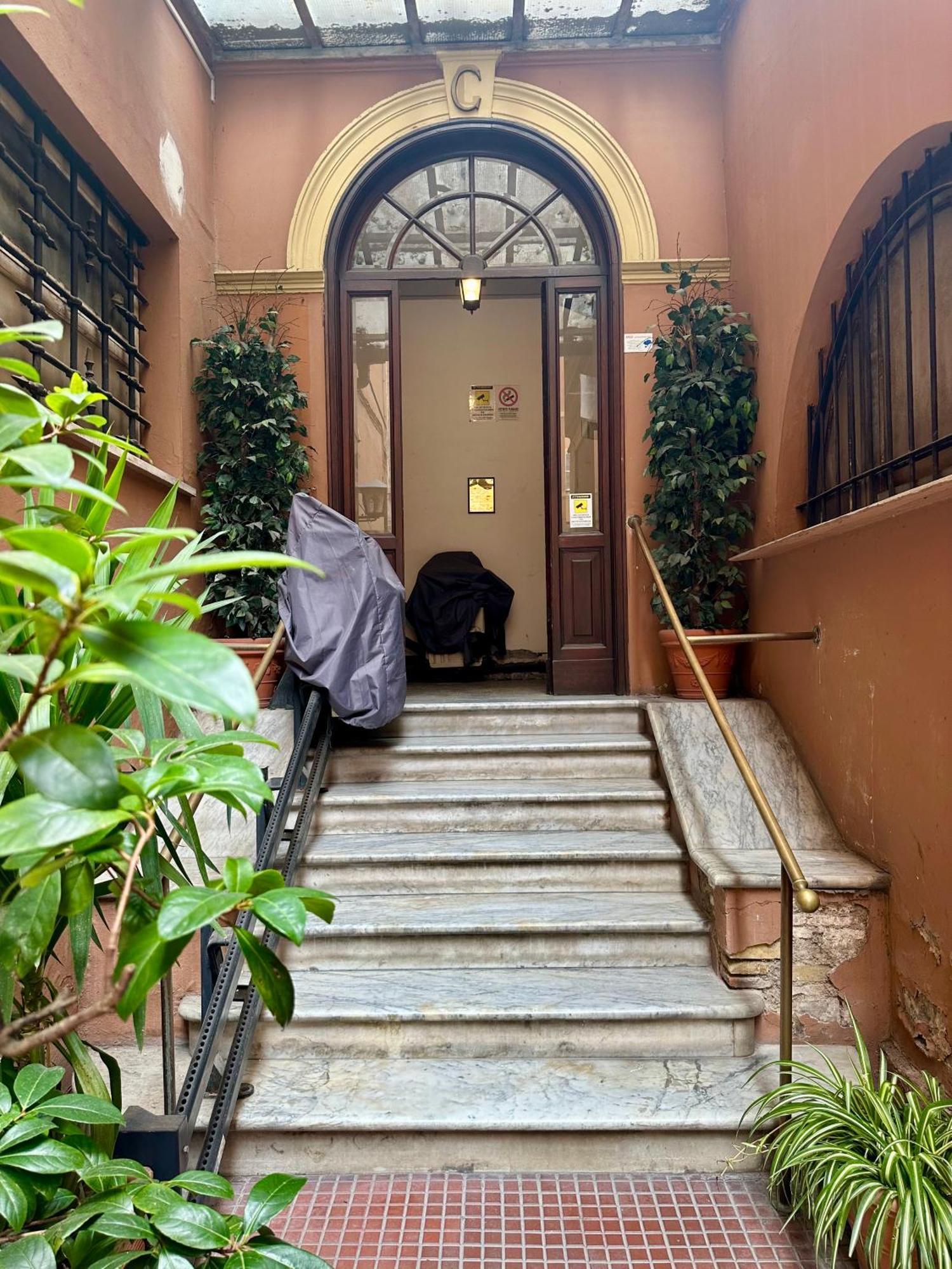 Guest house Nazionale Palace 2*