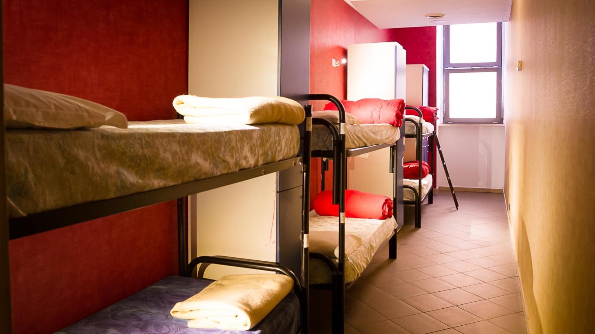 Hostel Youth Station *