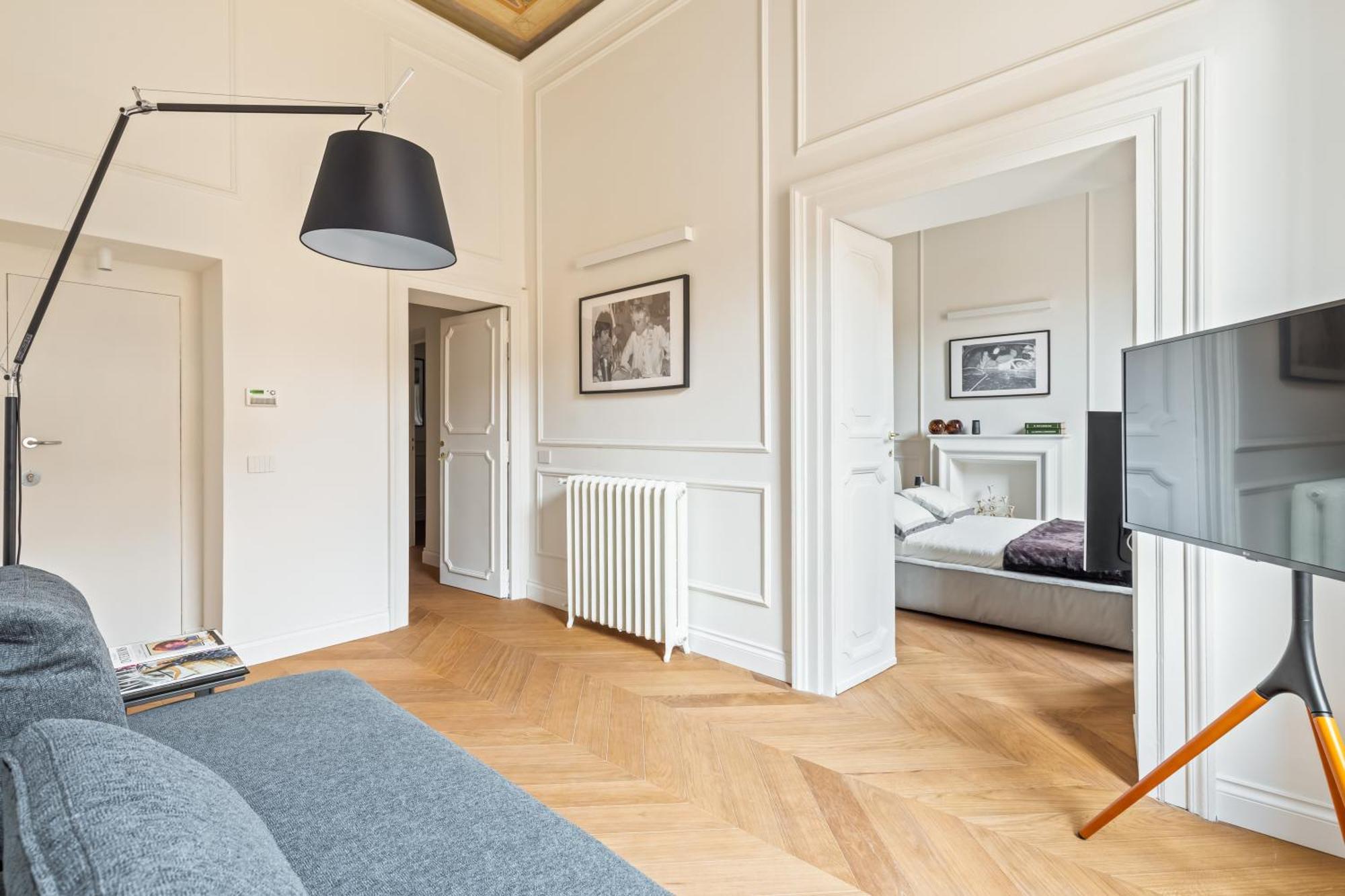 Charm And Elegance By The Spanish Steps Apartment Rome